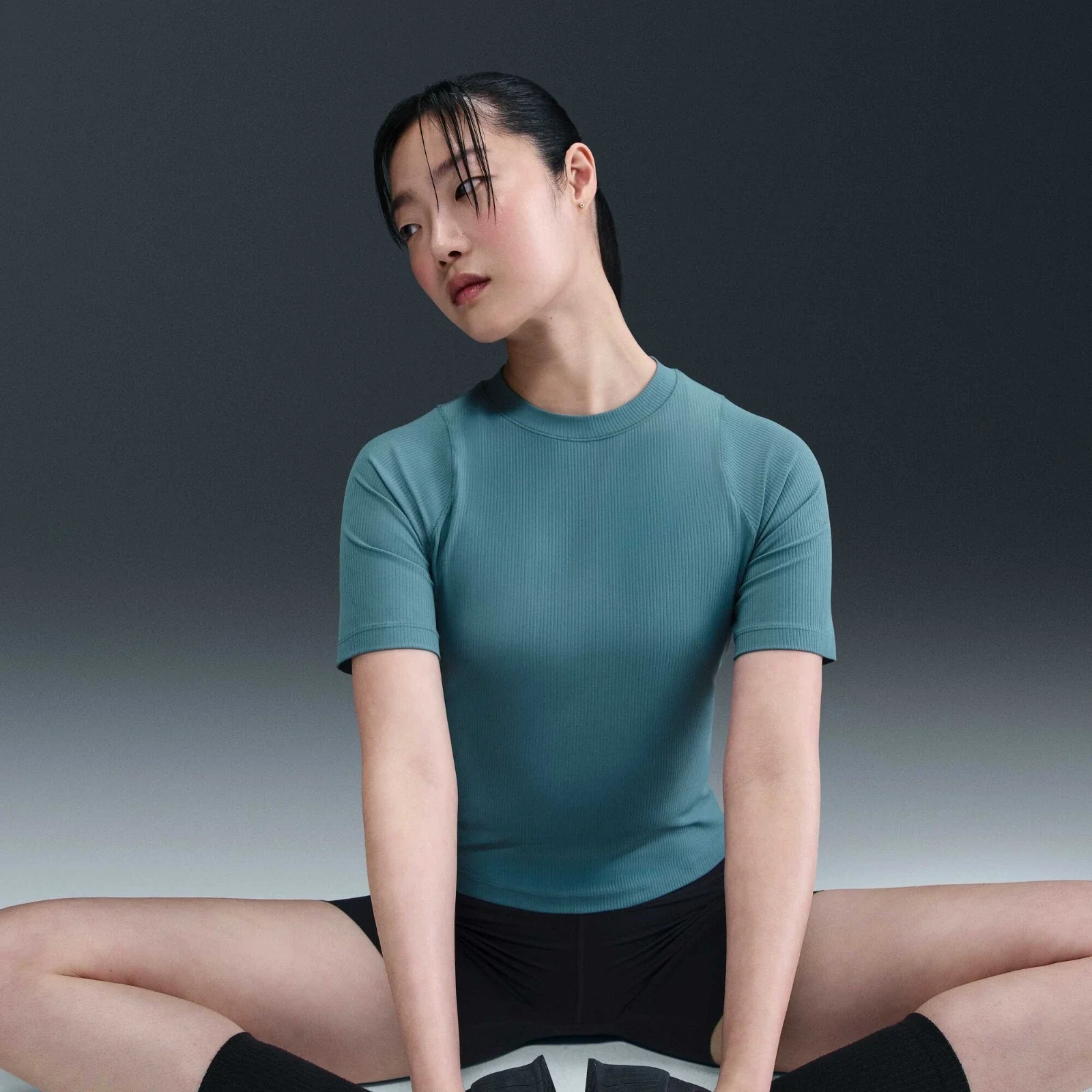 Nike Zenvy Top Women's Smoky Blue Stretch Dri-FIT Ribbed Short Sleeve DSGL602 - Image 3