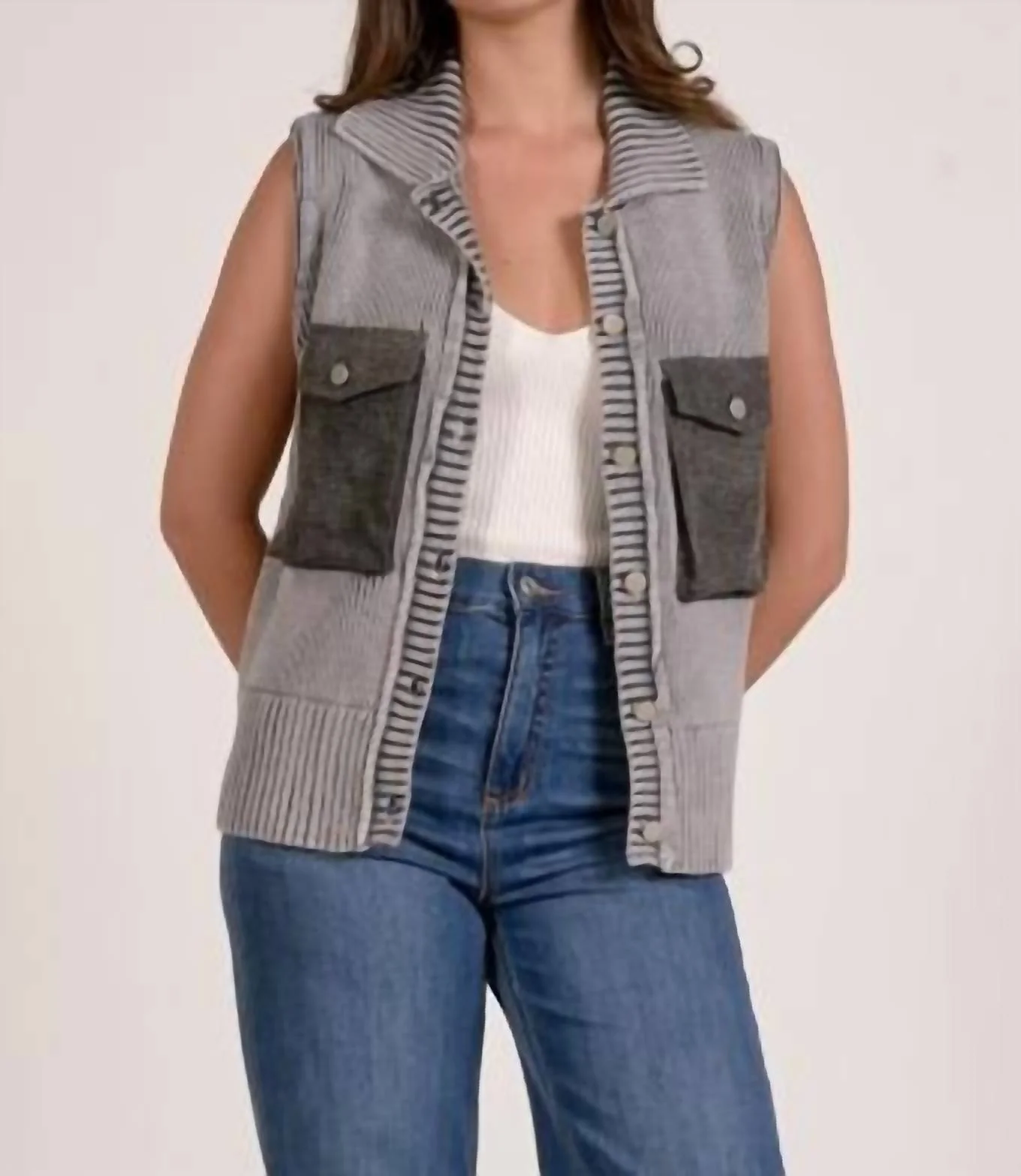 Obsessed Vest In Grey Wash
