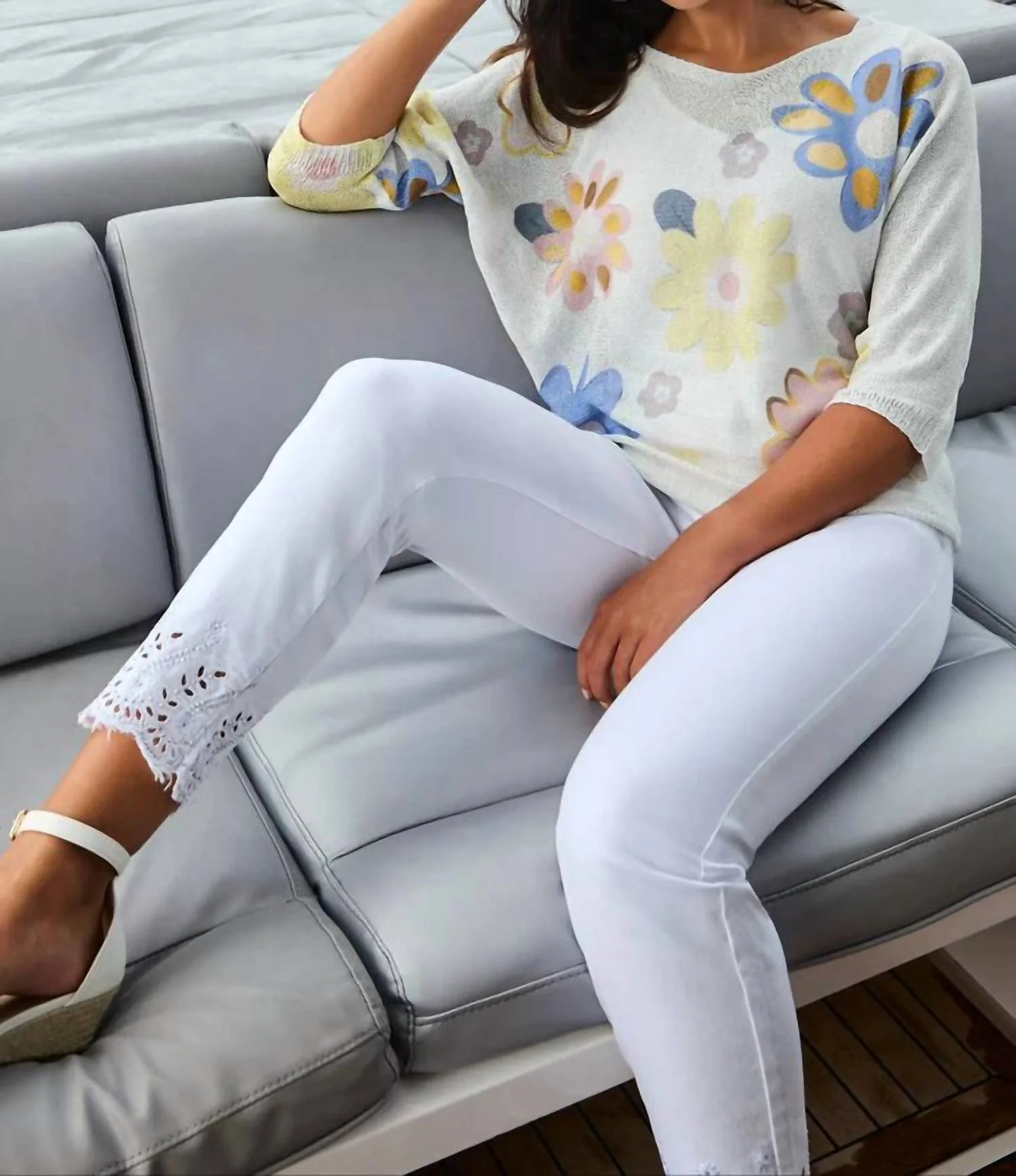 Onike Embellished Embroidered And Cut Out Hem Pants In Off-White - Image 4