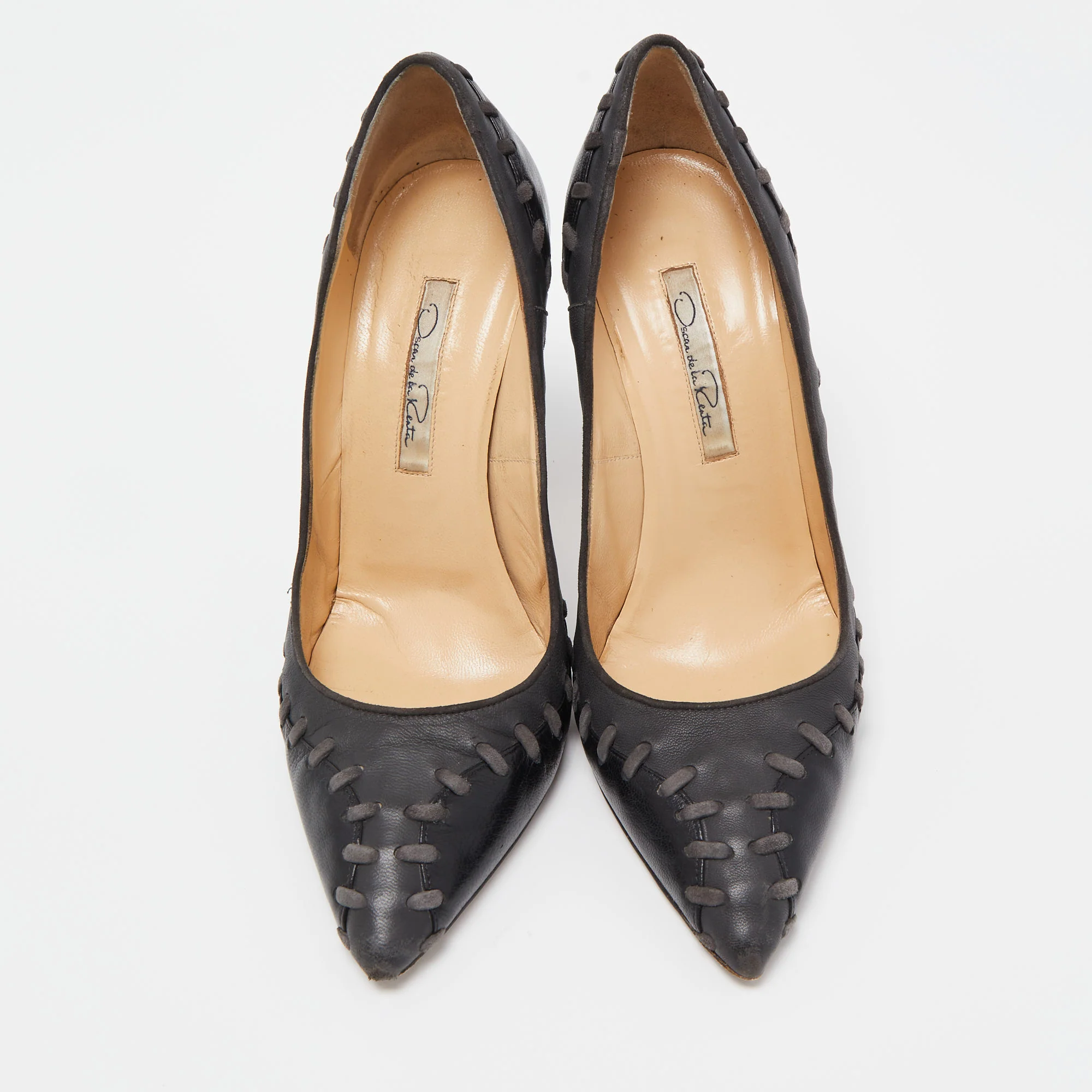 Oscar De La Renta Black Leather Pointed Toe Pumps - Image 3