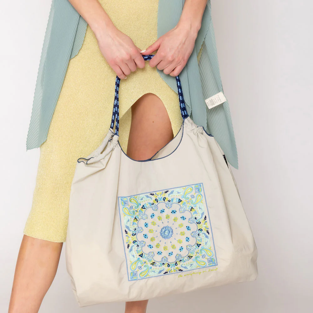Paisley Pattern Rope Nylon Tote Bag - Image 9
