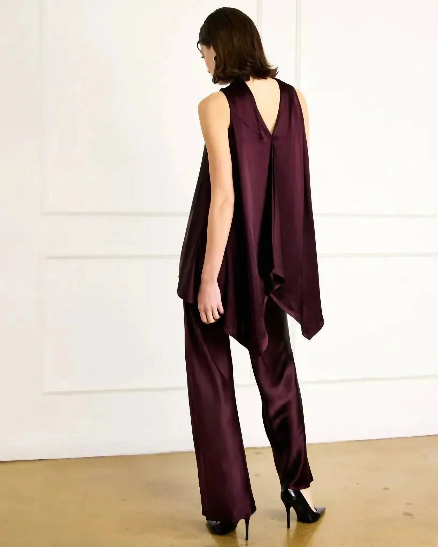 Petrea Sleeveless Top In Aubergine - Image 2