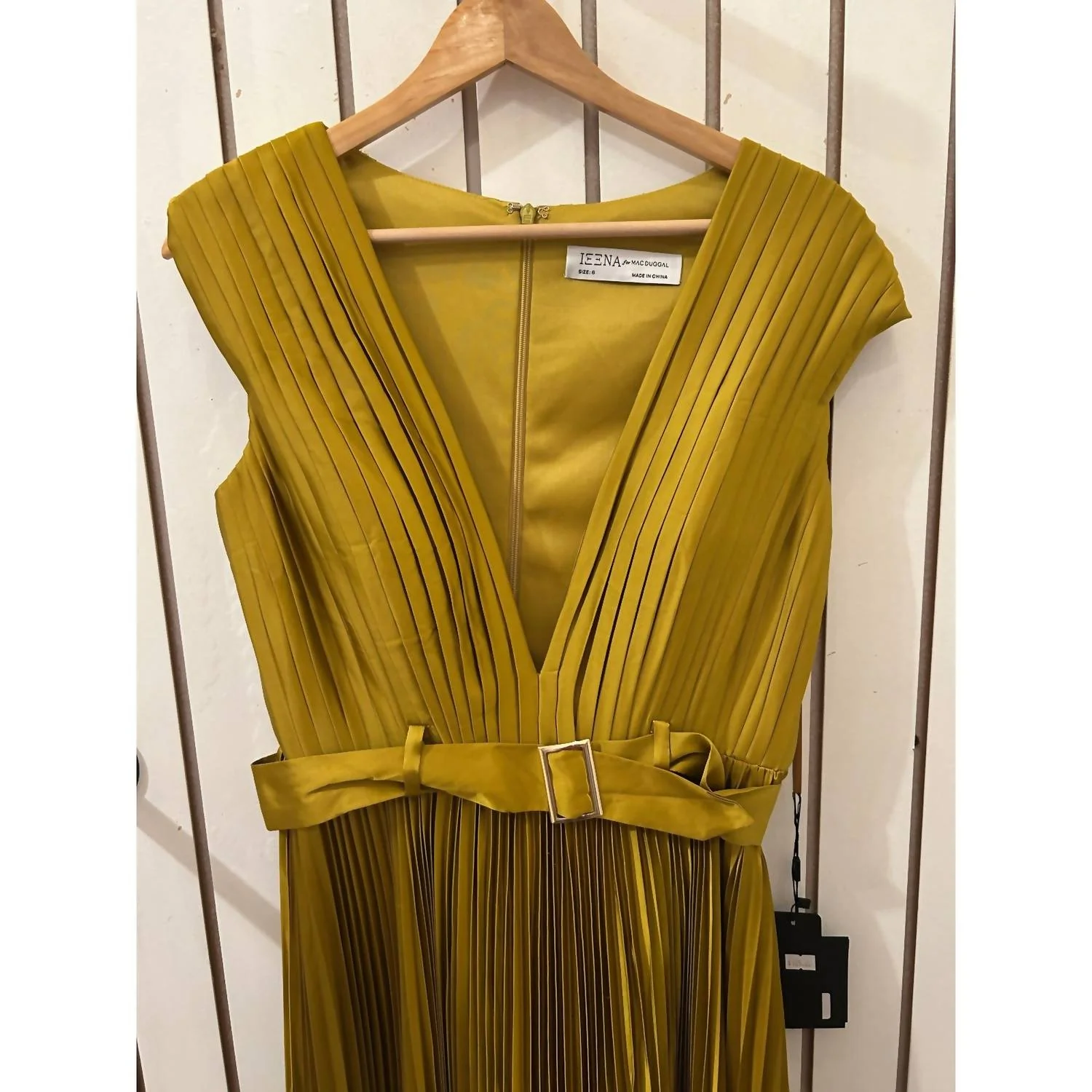 Pleated Cap Sleeve Satin Midi Dress In Gold - Image 4