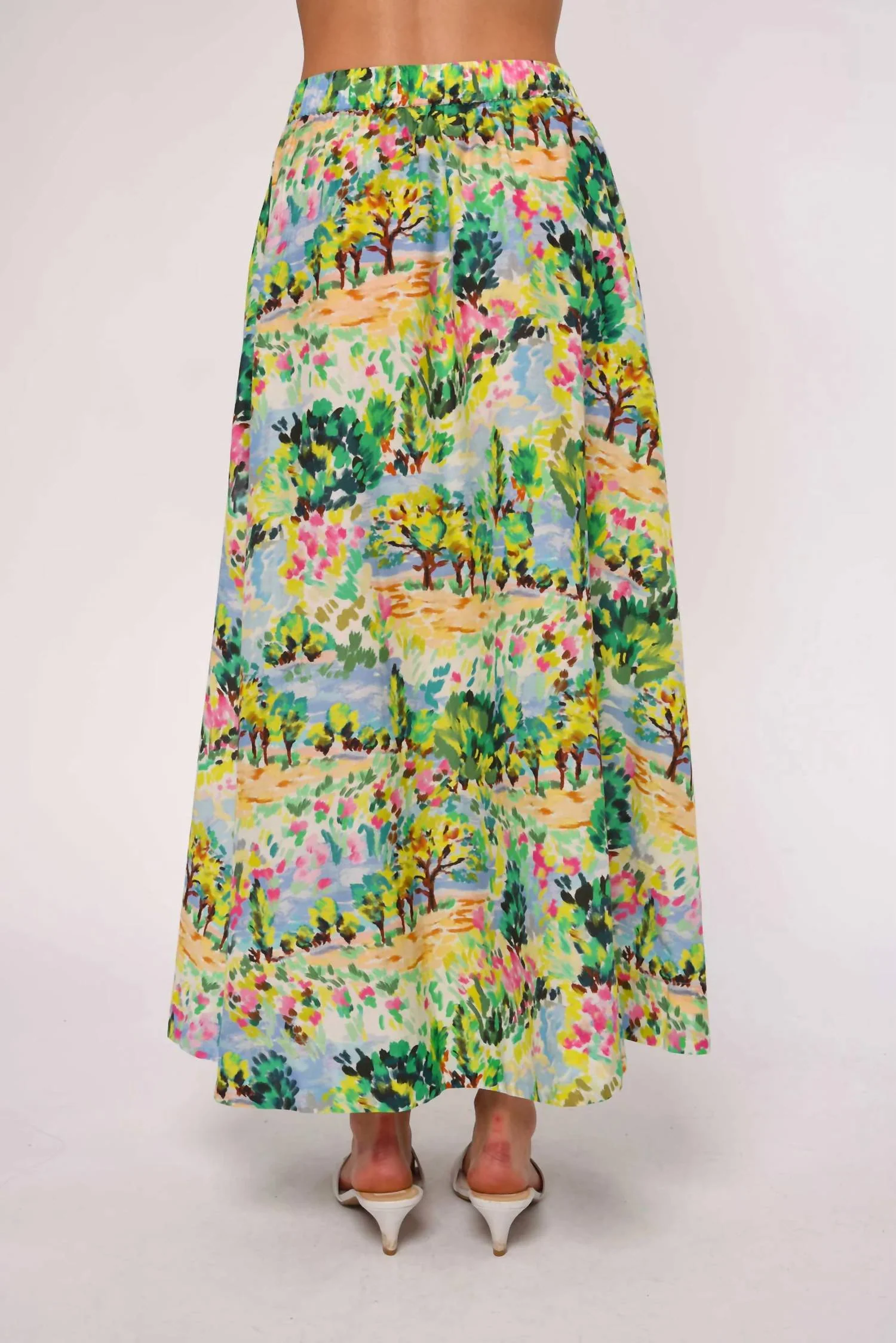 Porto Maxi Skirt In Giverny Garden Print - Image 3