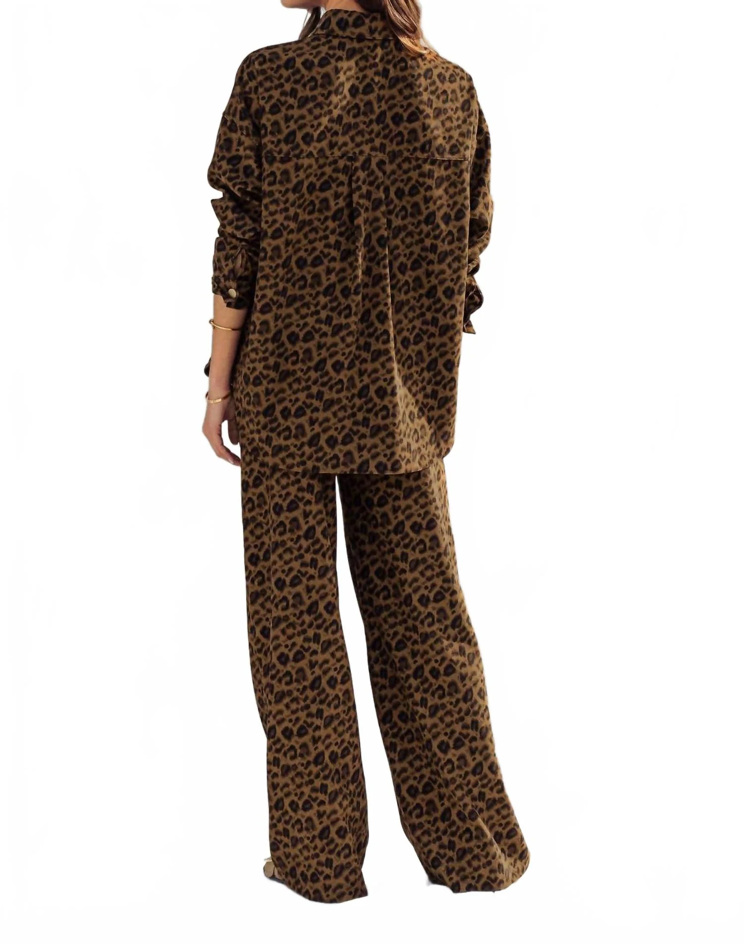 Print Set–Oversized Button-Up Shirt & Relaxed Pants Set In Leopard - Image 3