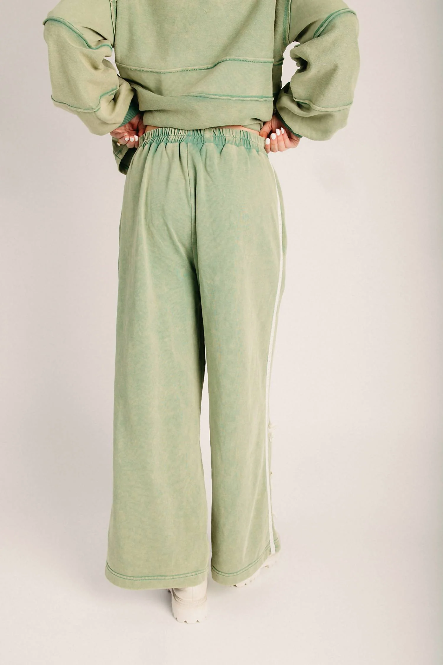 Pull On Side Bow Stripe Wide Leg Pants In Matcha - Image 2
