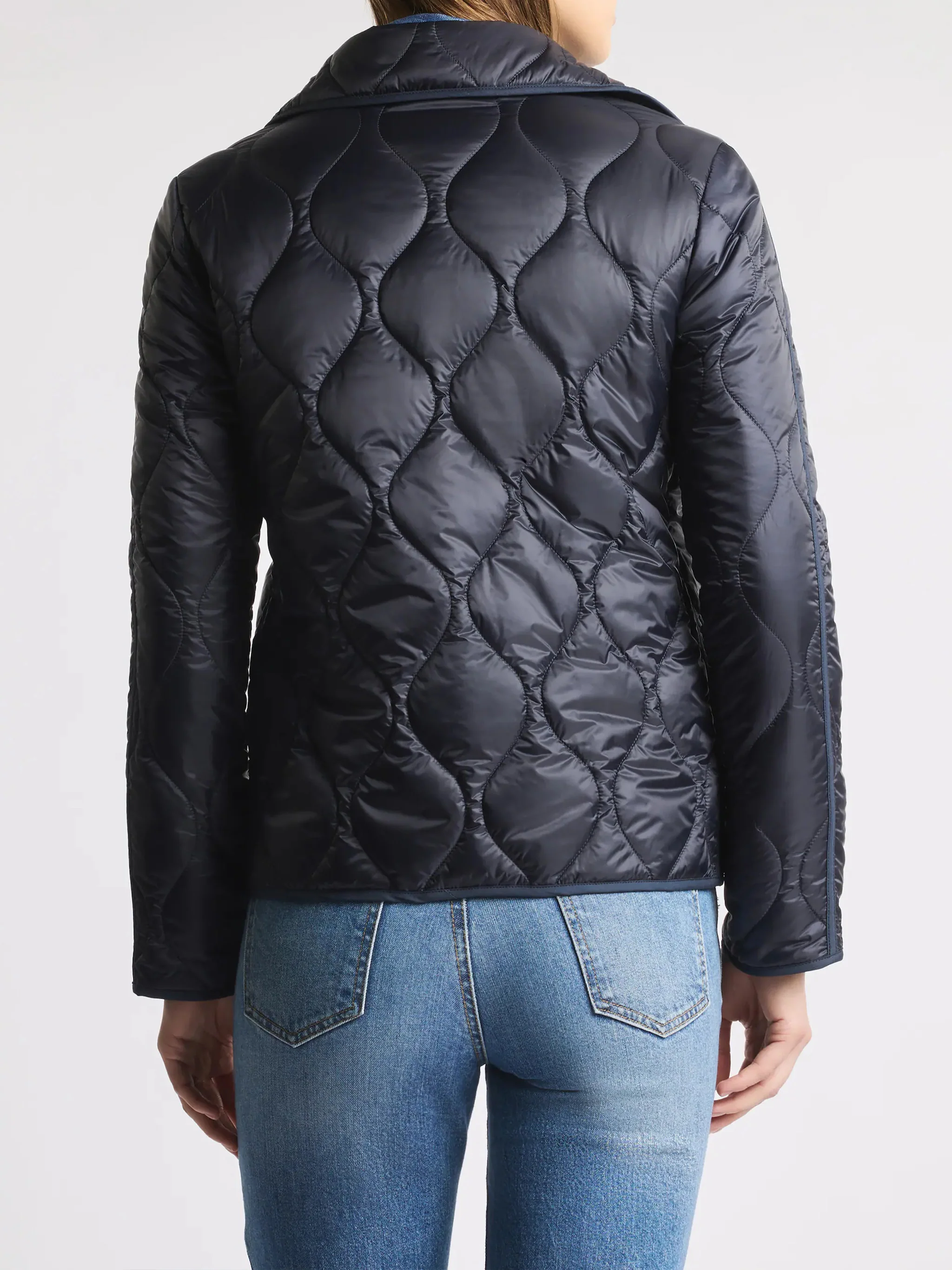 Quilted Black Wave Stitched Toggle Jacket - Image 3