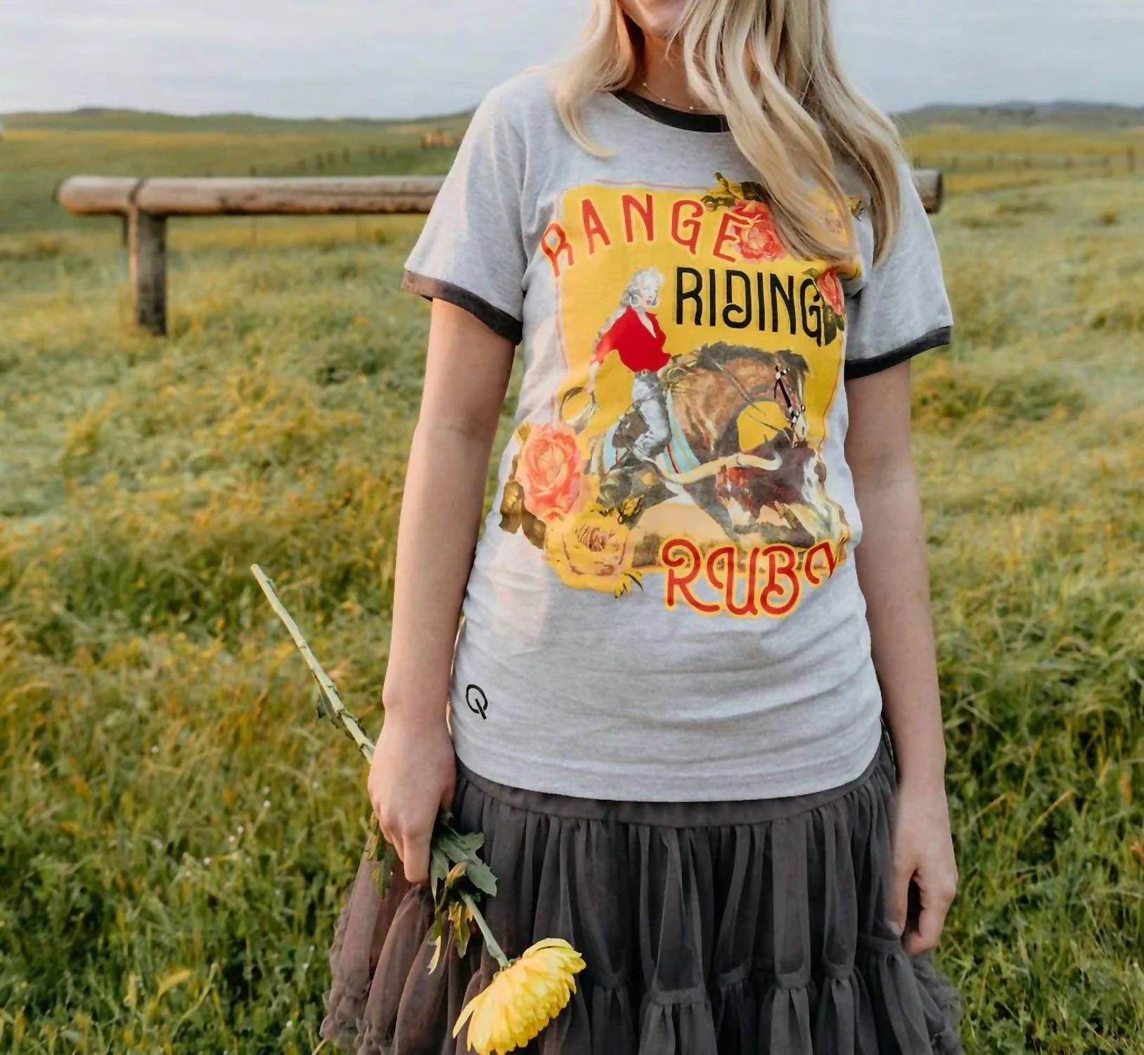 Range Riding Ruby Graphic Tee In Grey - Image 2