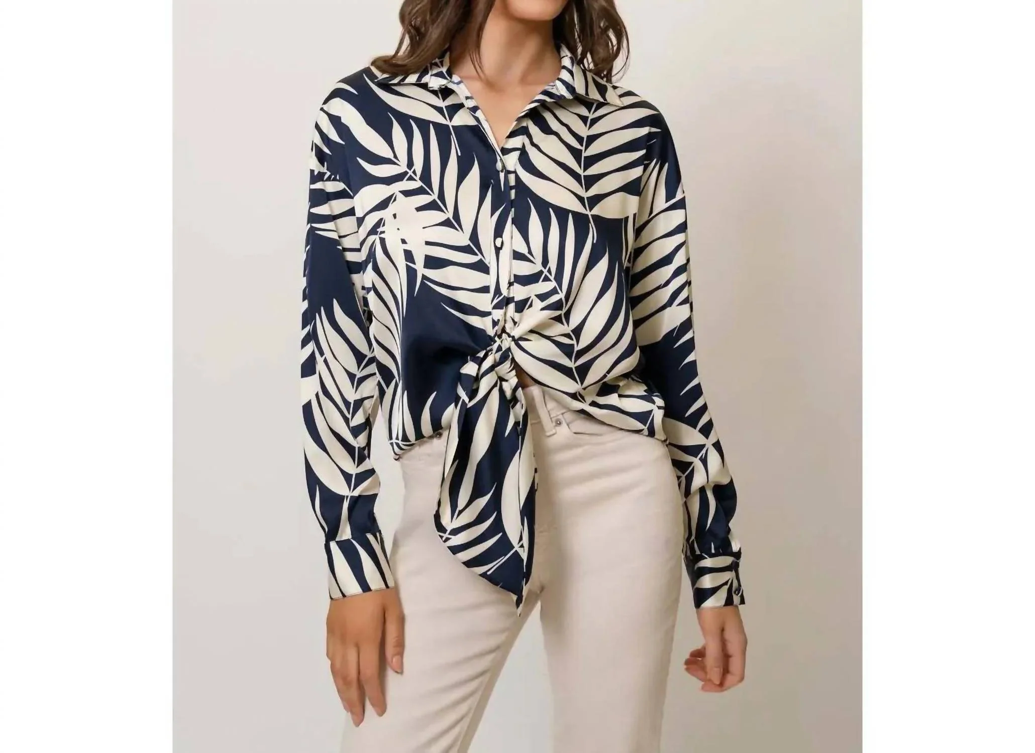 Robbie Top In Navy Ivory - Image 3