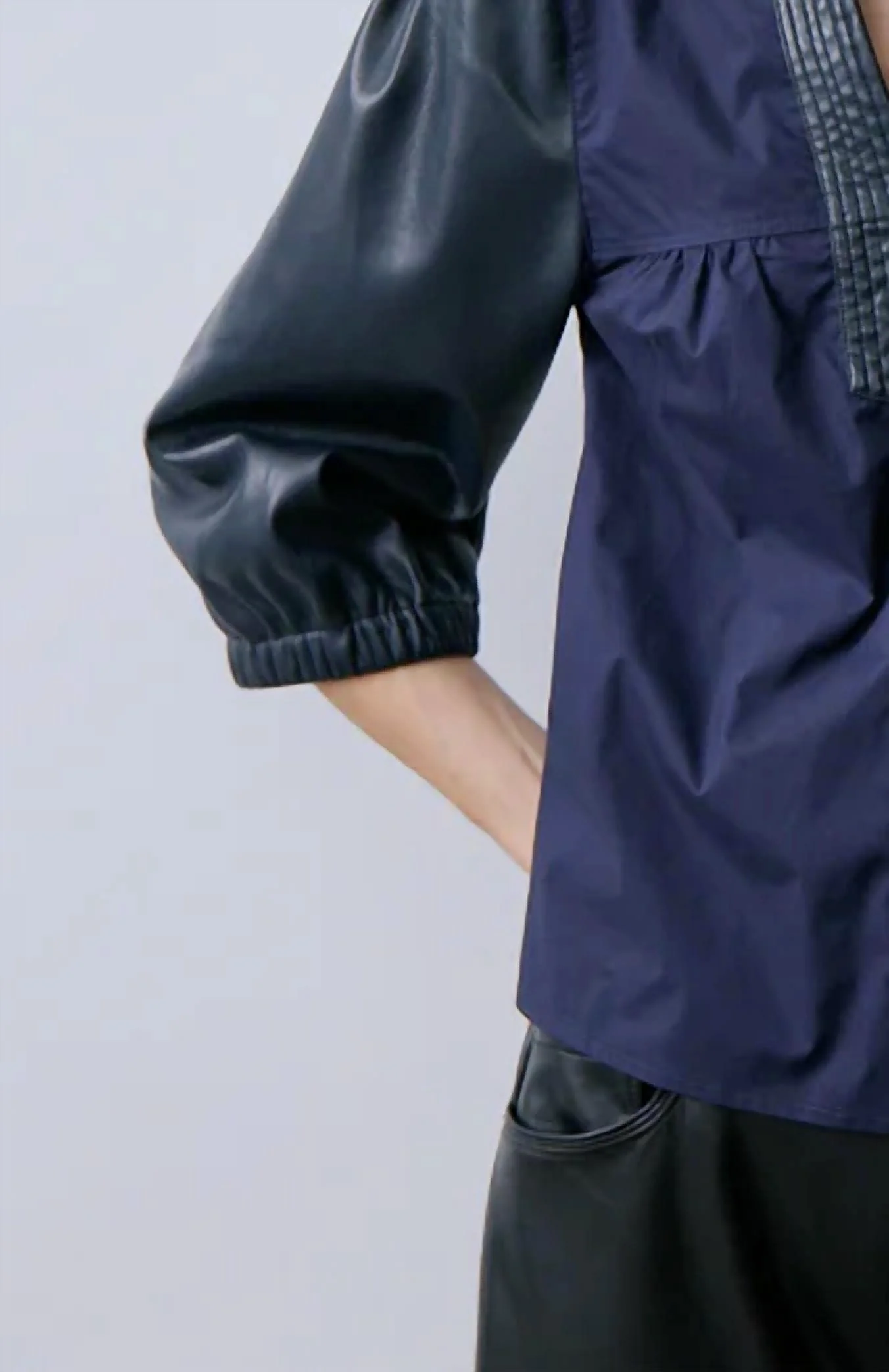 Rocha Blouse In Dark Navy - Image 2