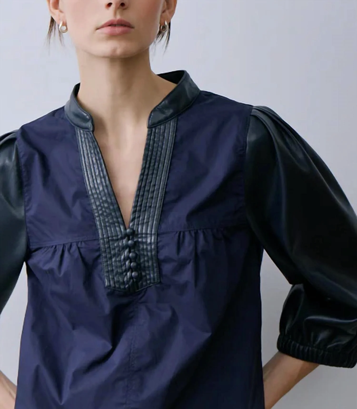 Rocha Blouse In Dark Navy - Image 4