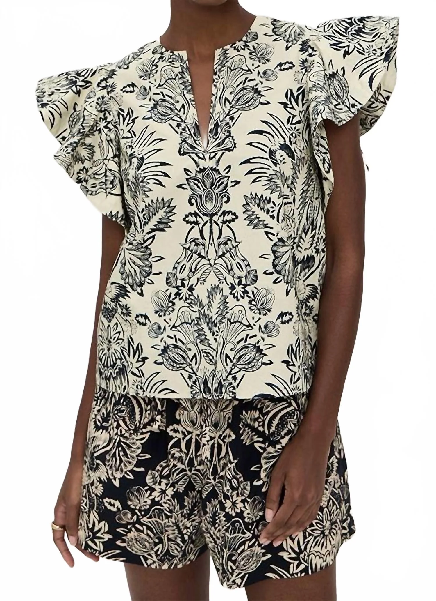 Severine Flutter Sleeve Top In Ivory Floral
