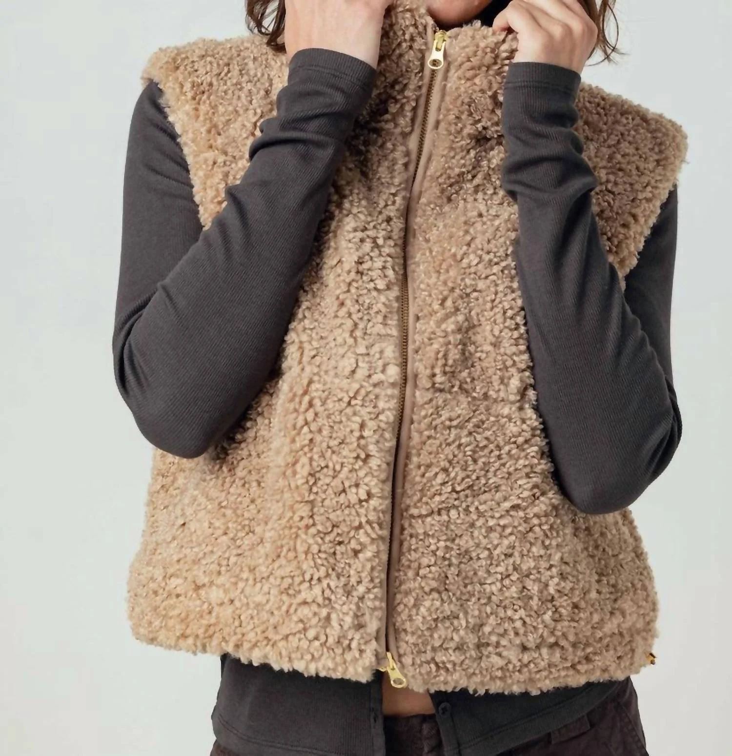 Sherpa Cecily Vest In Latte - Image 2