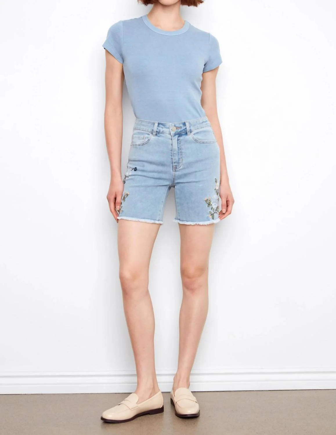 Side Embroidered Shorts In Light Blue