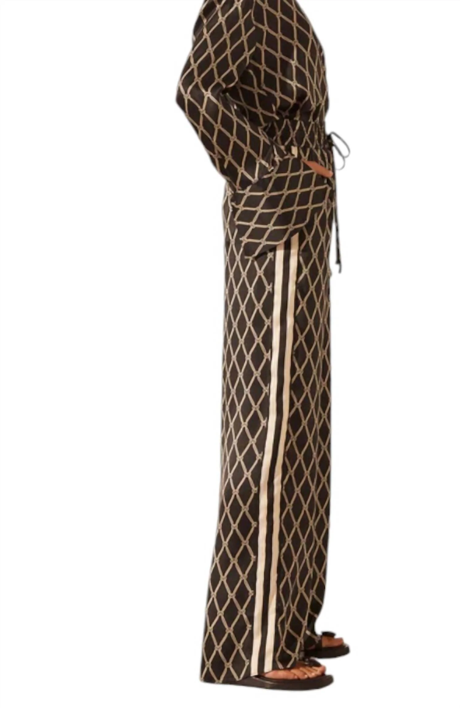 Silk Contrast Relaxed Pants In Corde - Image 3