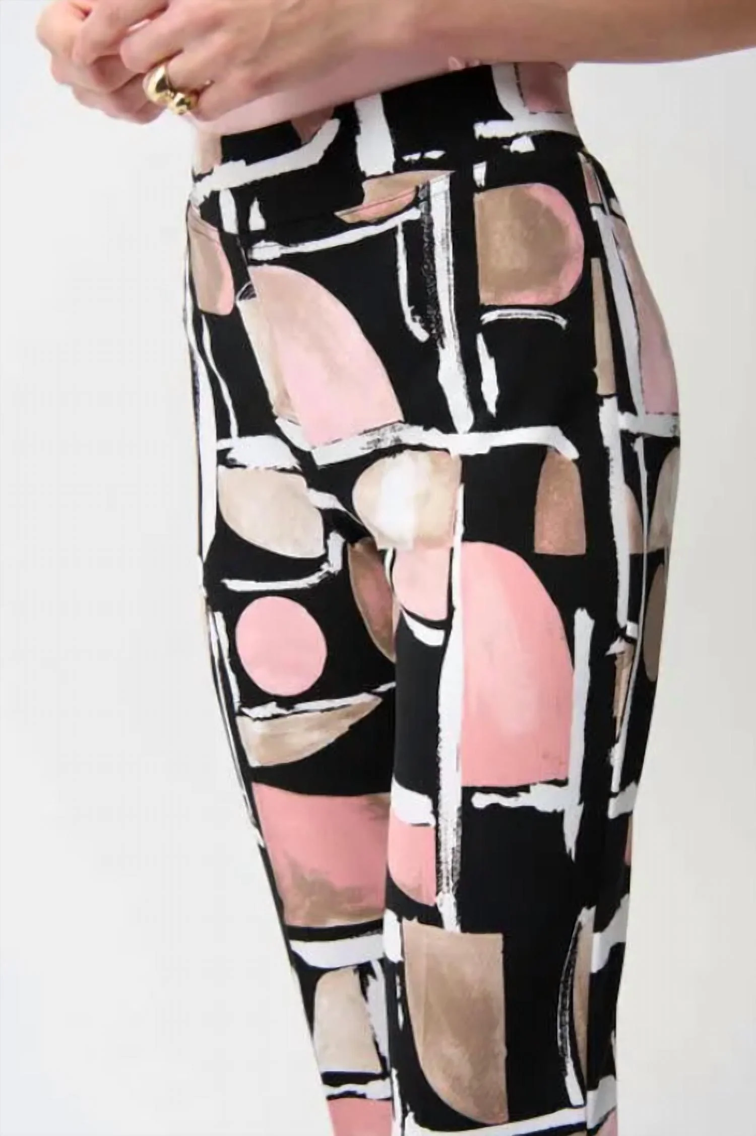 Silky Knit Abstract Print Straight Pull-On Pant In Black/multi - Image 4