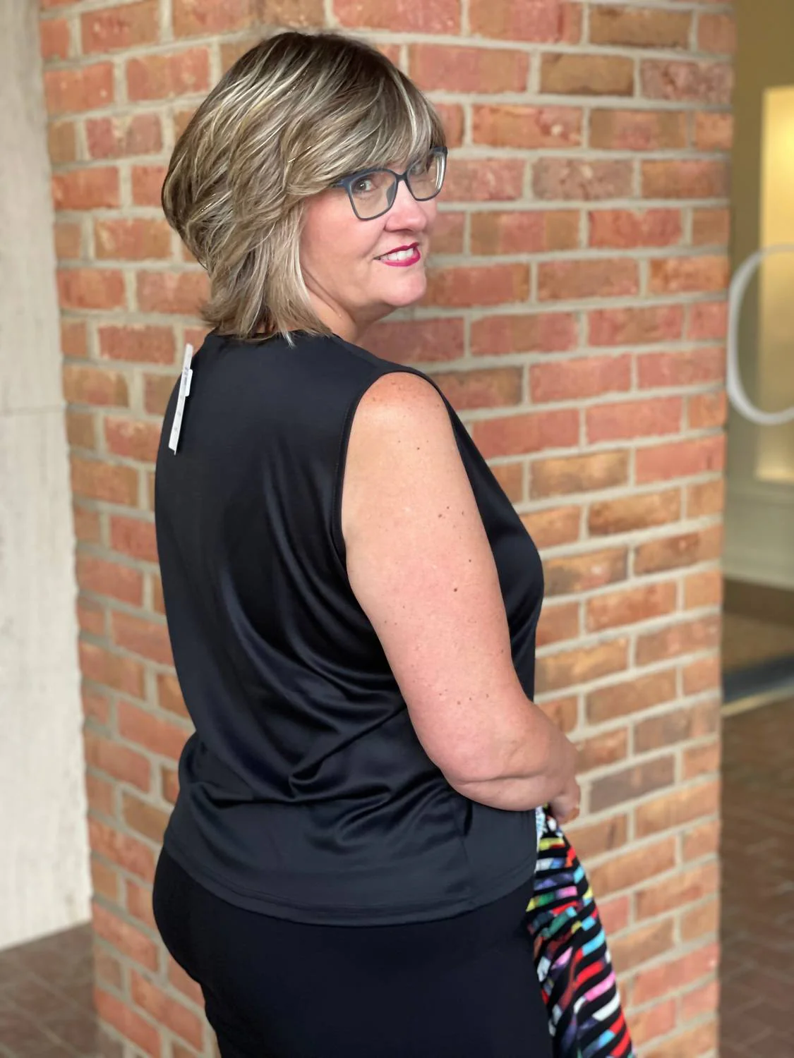 Sleeveless Tank Top In Black - Image 2