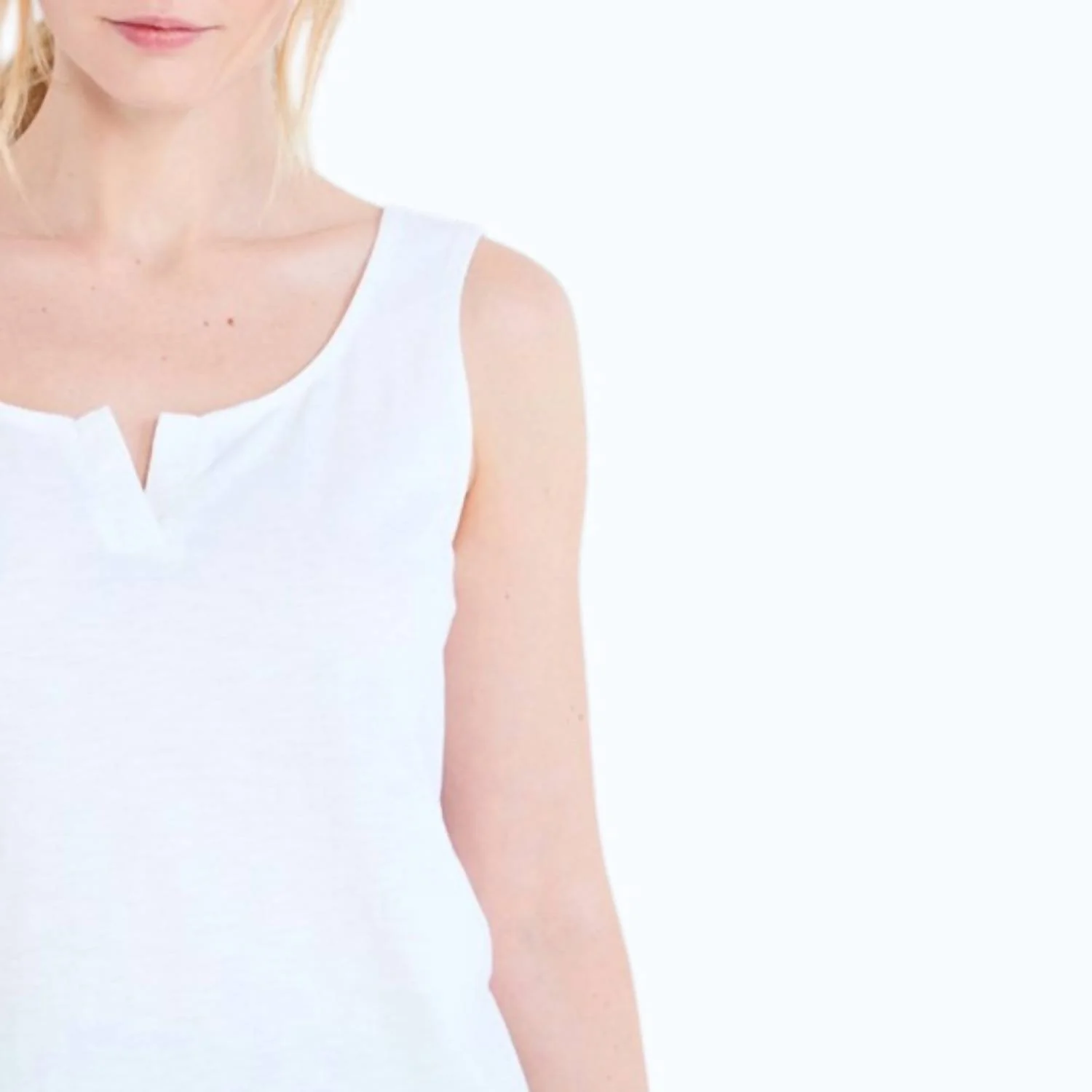 Split Neck Tank In Paper White - Image 2