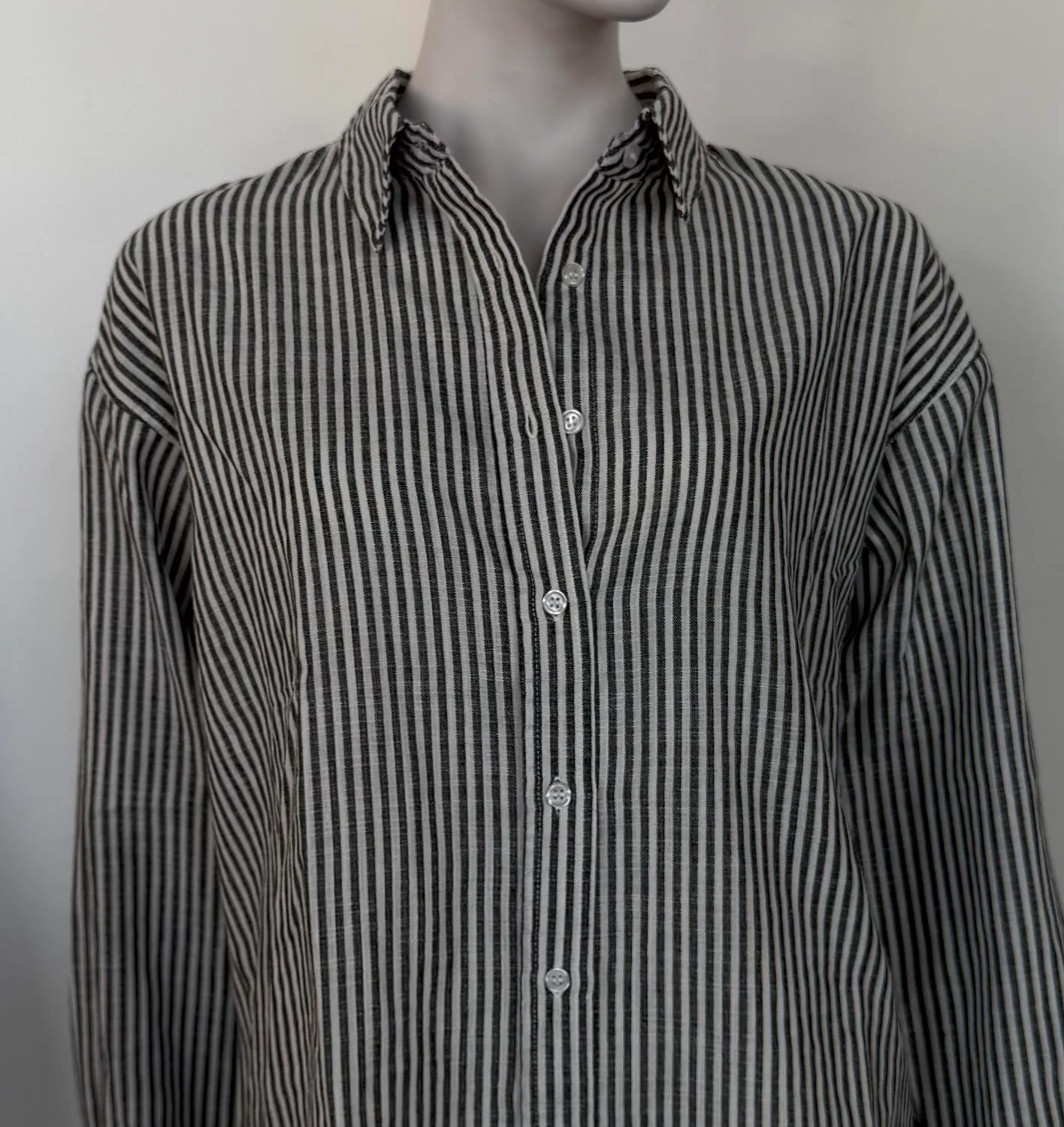 Stripe Linen Button-Down Shirt In Black/white - Image 2