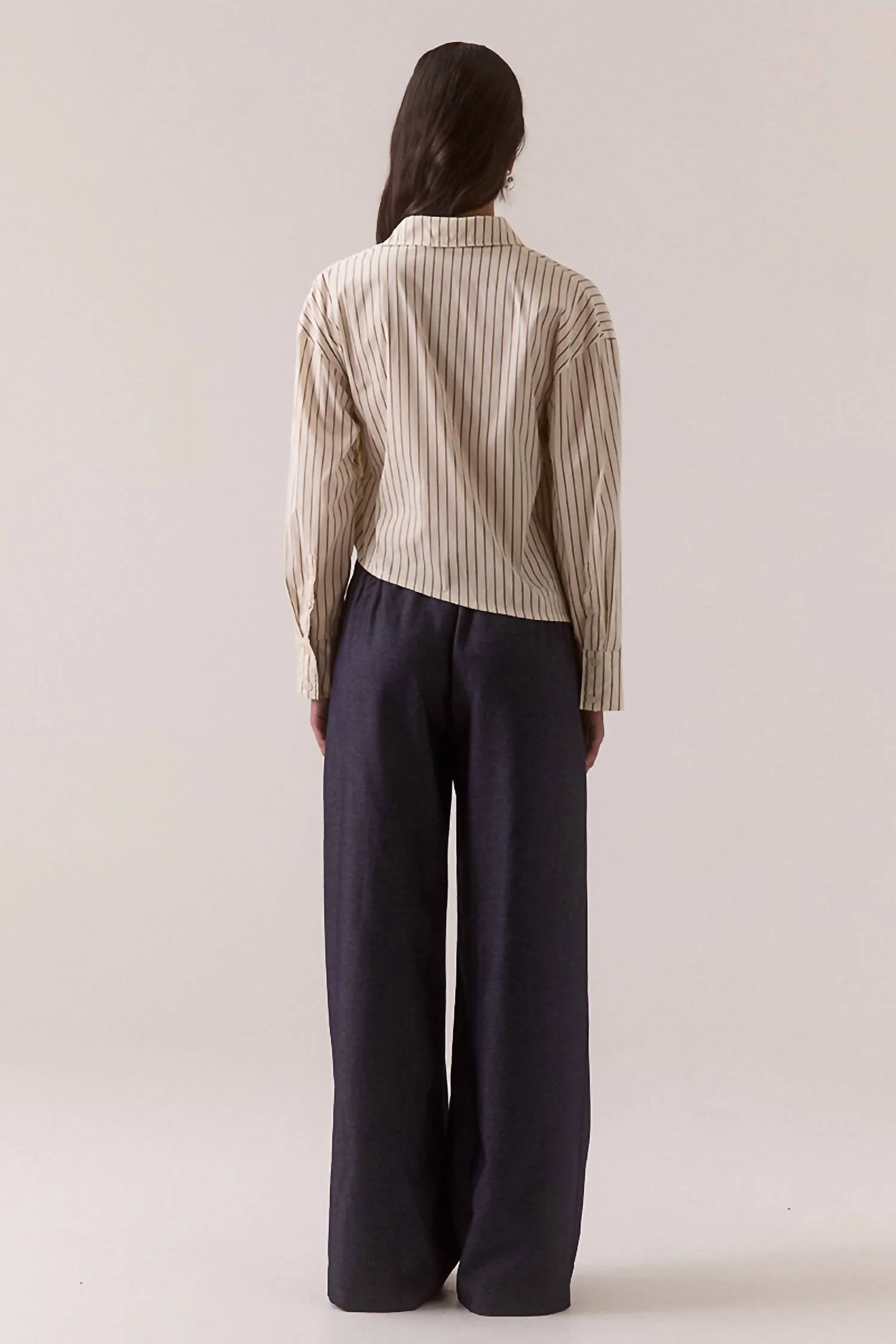 Taven Shirt In Latte Stripe - Image 3