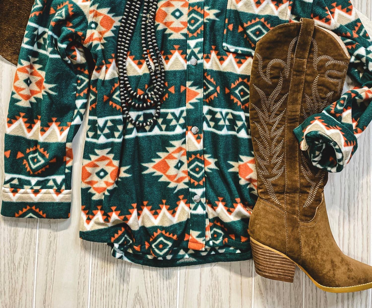 The Reyzin Aztec Jacket In Hunter Green - Image 2