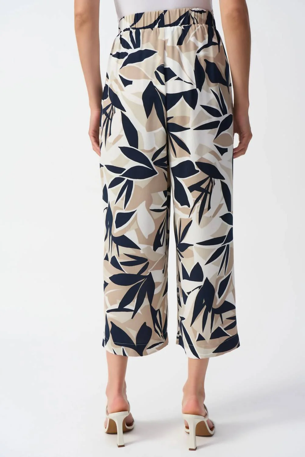 Tropical Print Pleated Culotte Pants In Vanilla/multi - Image 2