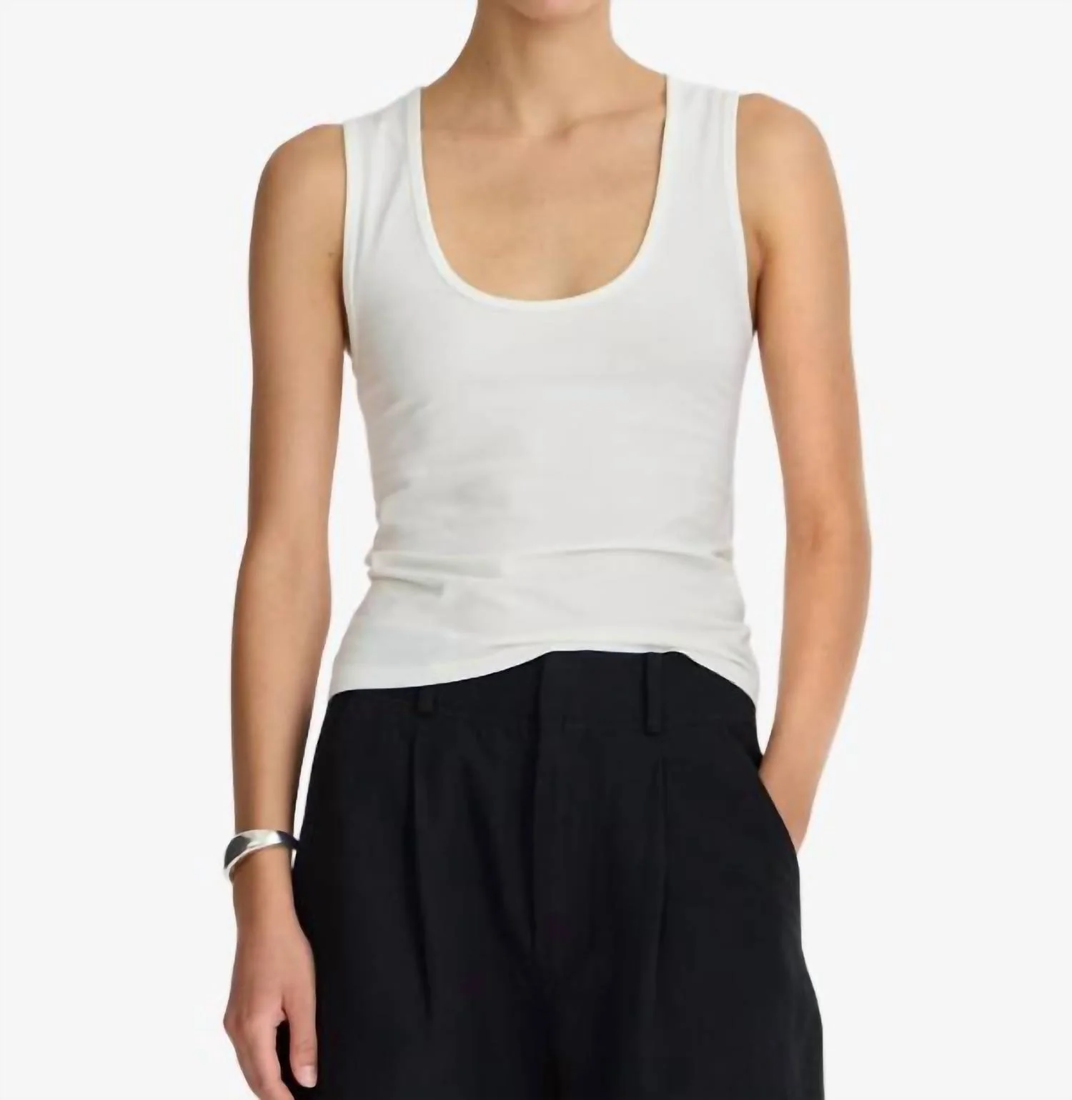 Uri Low-Cut Tank Top In Cream