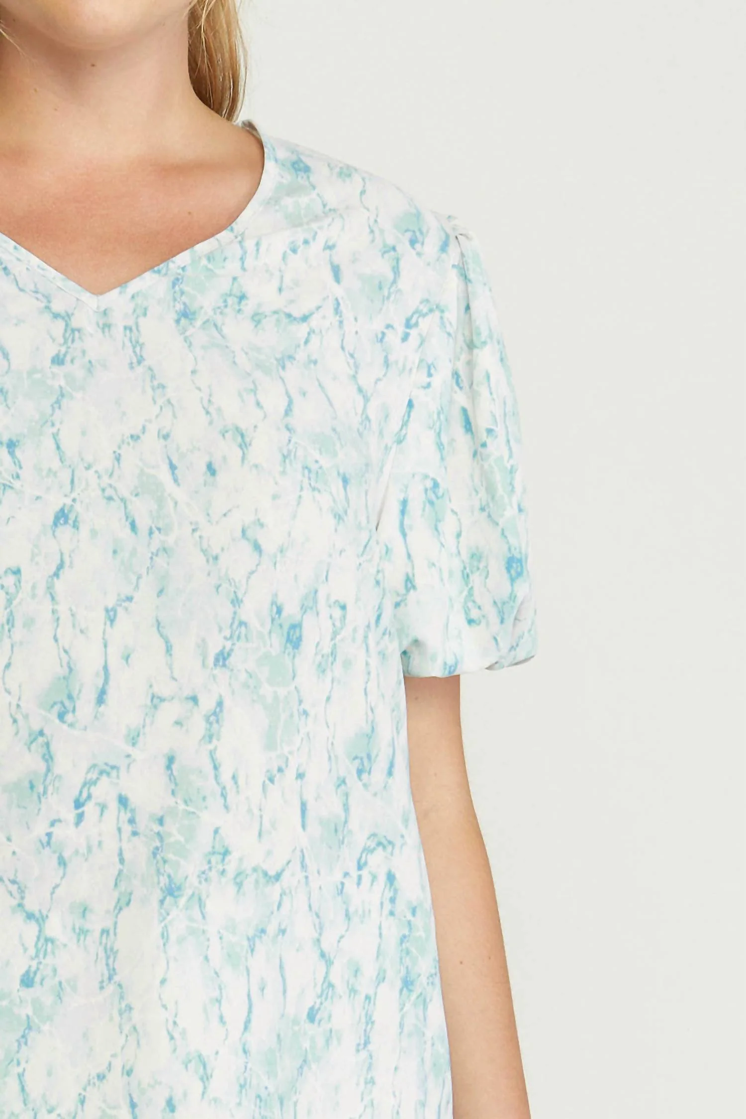 Watercolor Puff Sleeve Blouse In Green - Image 5