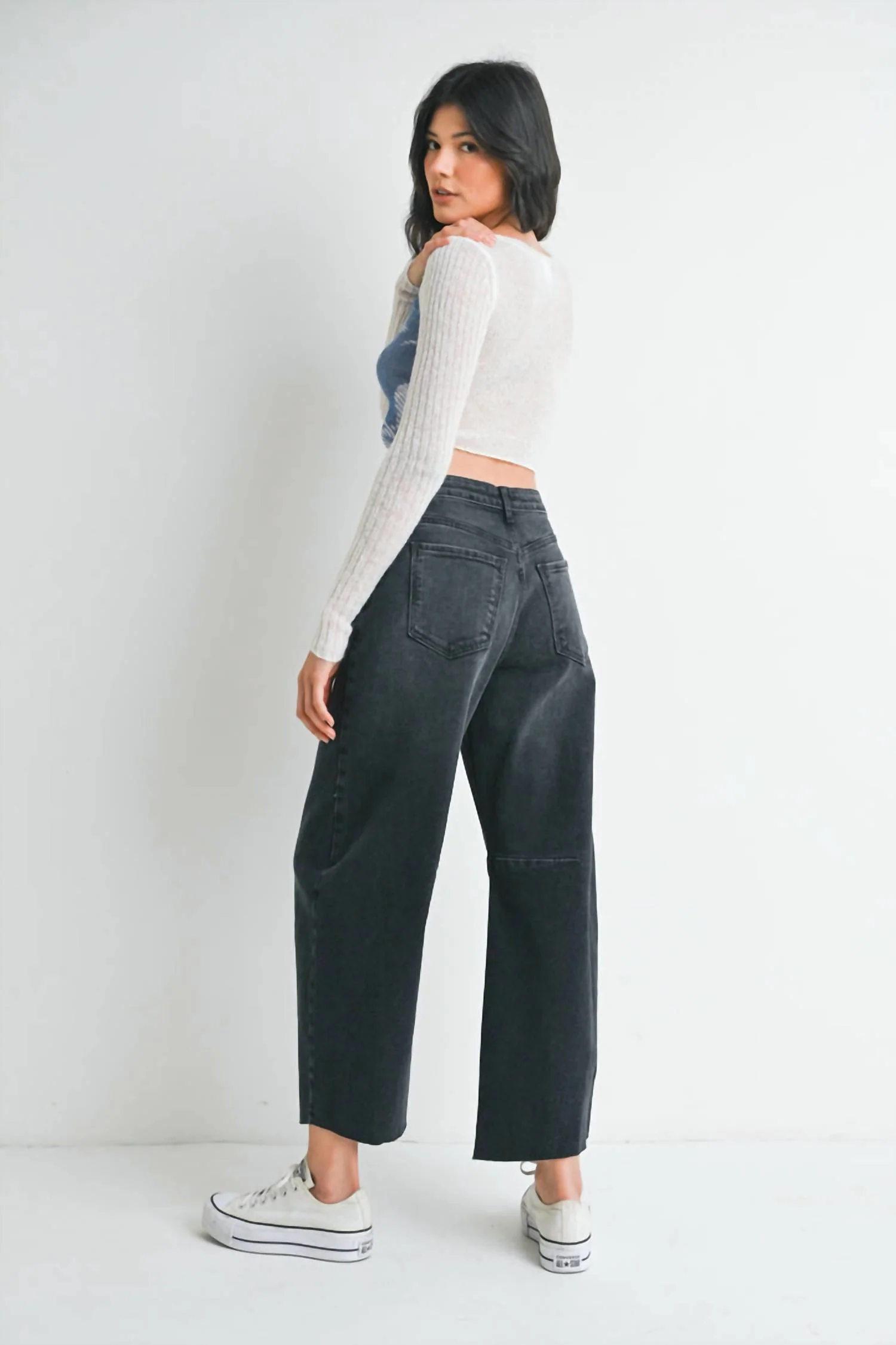 Women's Barrel Jean In Black - Image 3