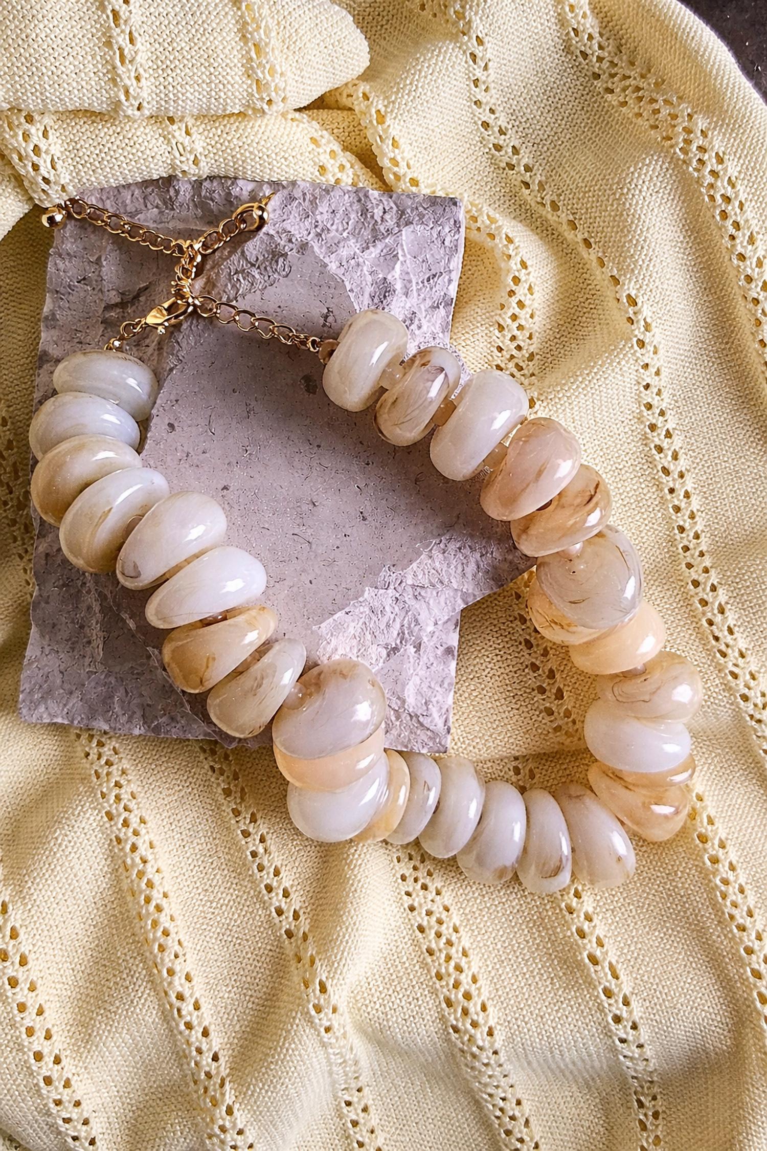 Women's Chunky Beaded Resort Necklace In Oyster - Image 2