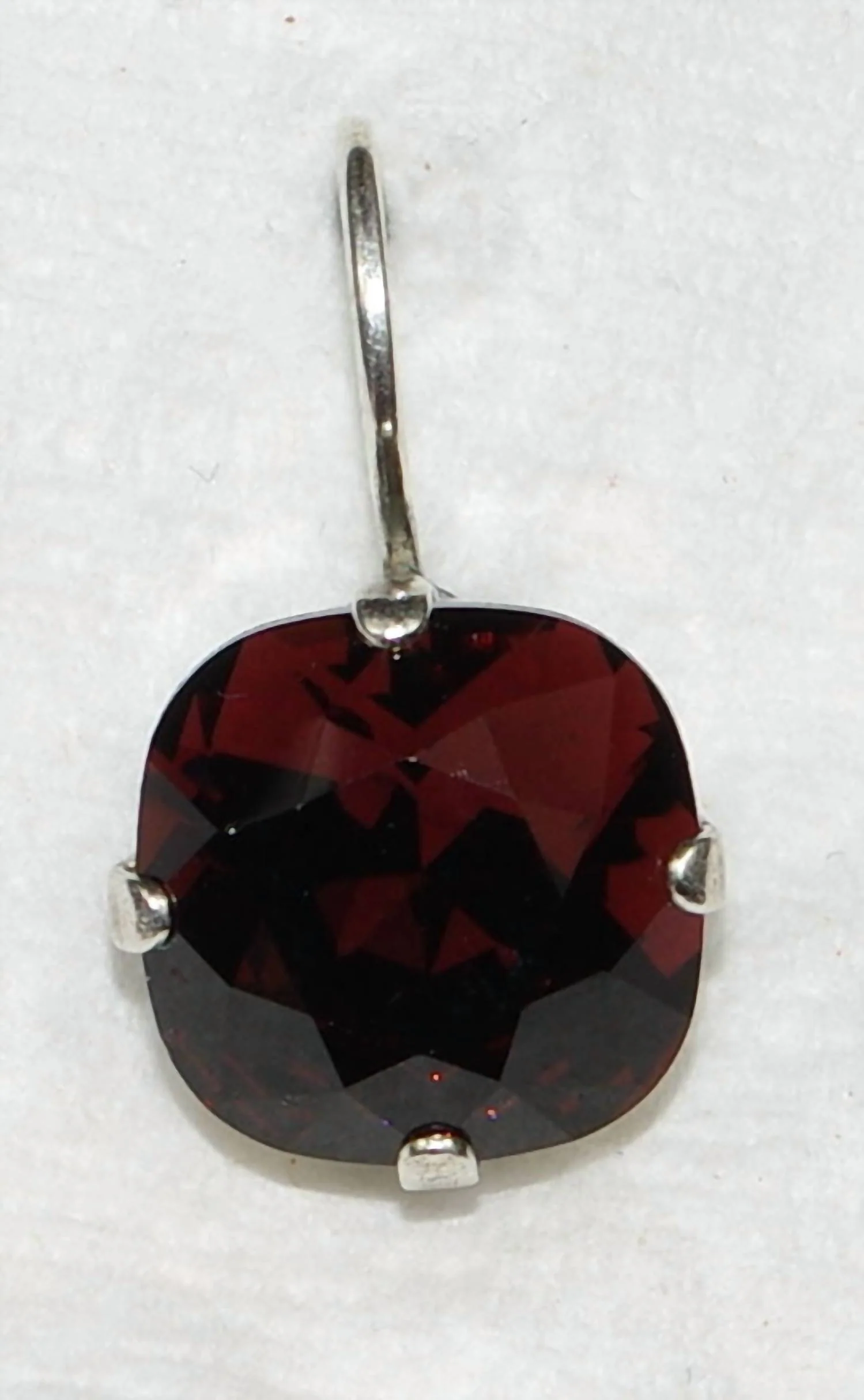 Women's Dangle Earrings In Burgundy - Image 2