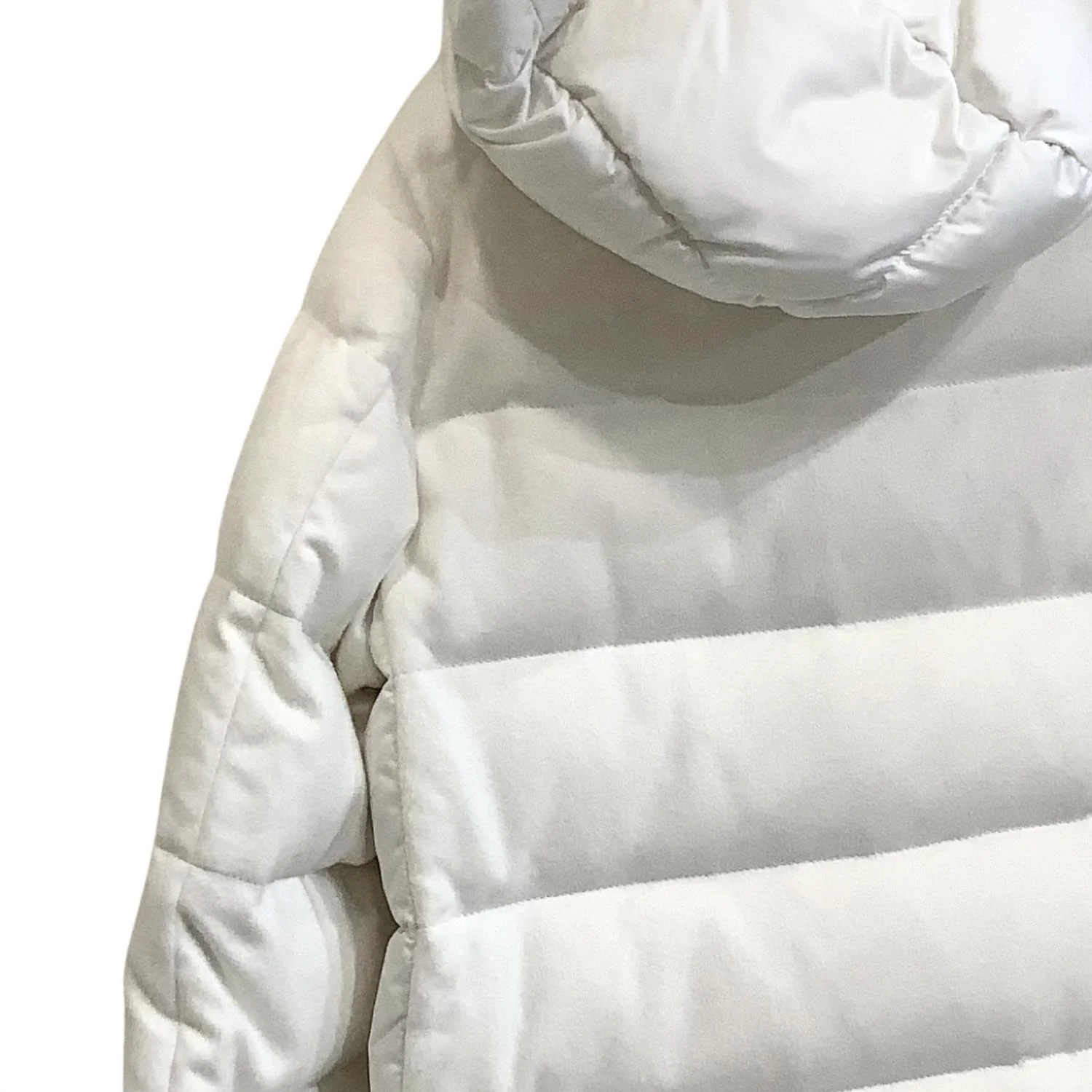 Women's Down Puffy Silk Cashmere Jacket In White - Image 2
