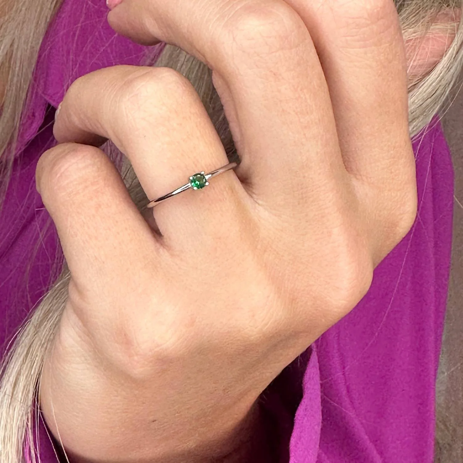 Women's Emerald Round Stackable Ring In Green - Image 2