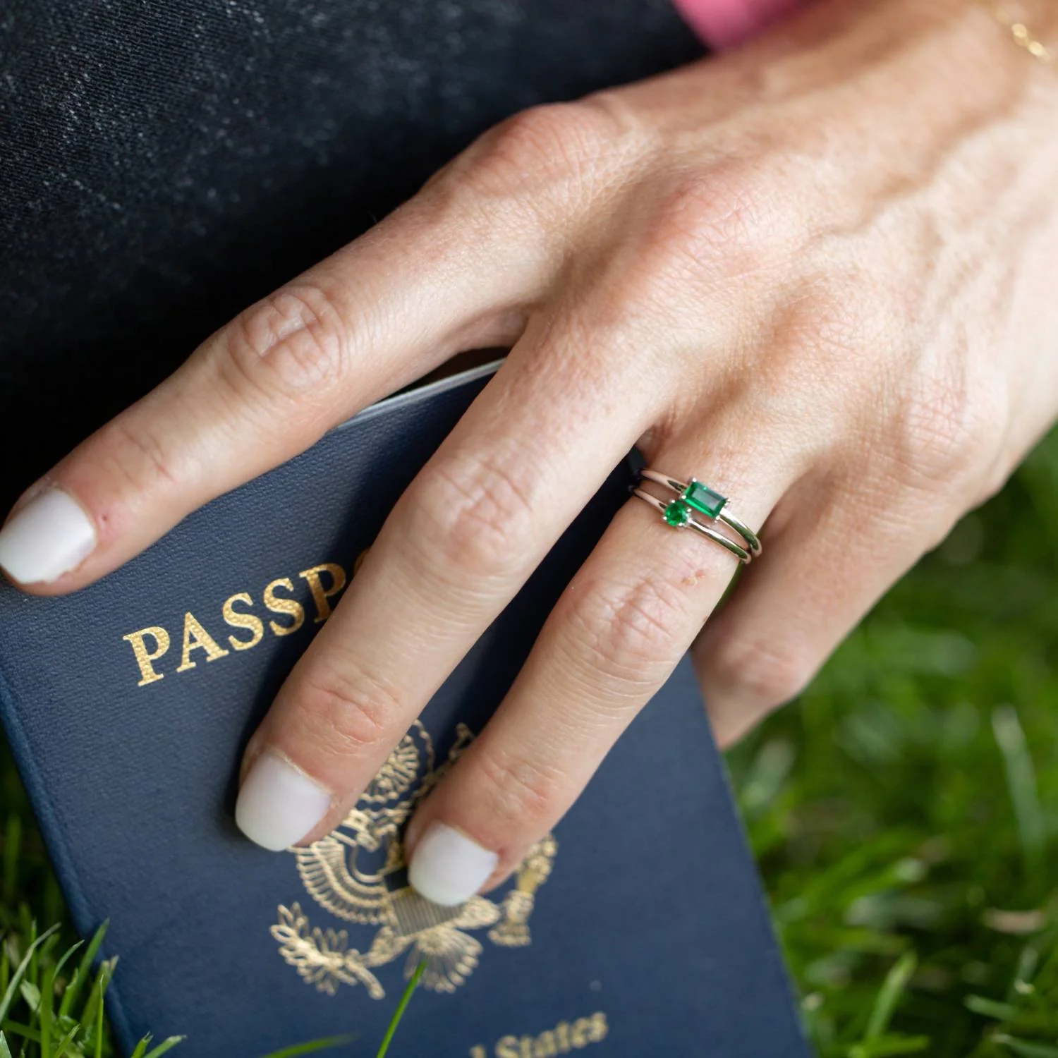 Women's Emerald Round Stackable Ring In Green - Image 3