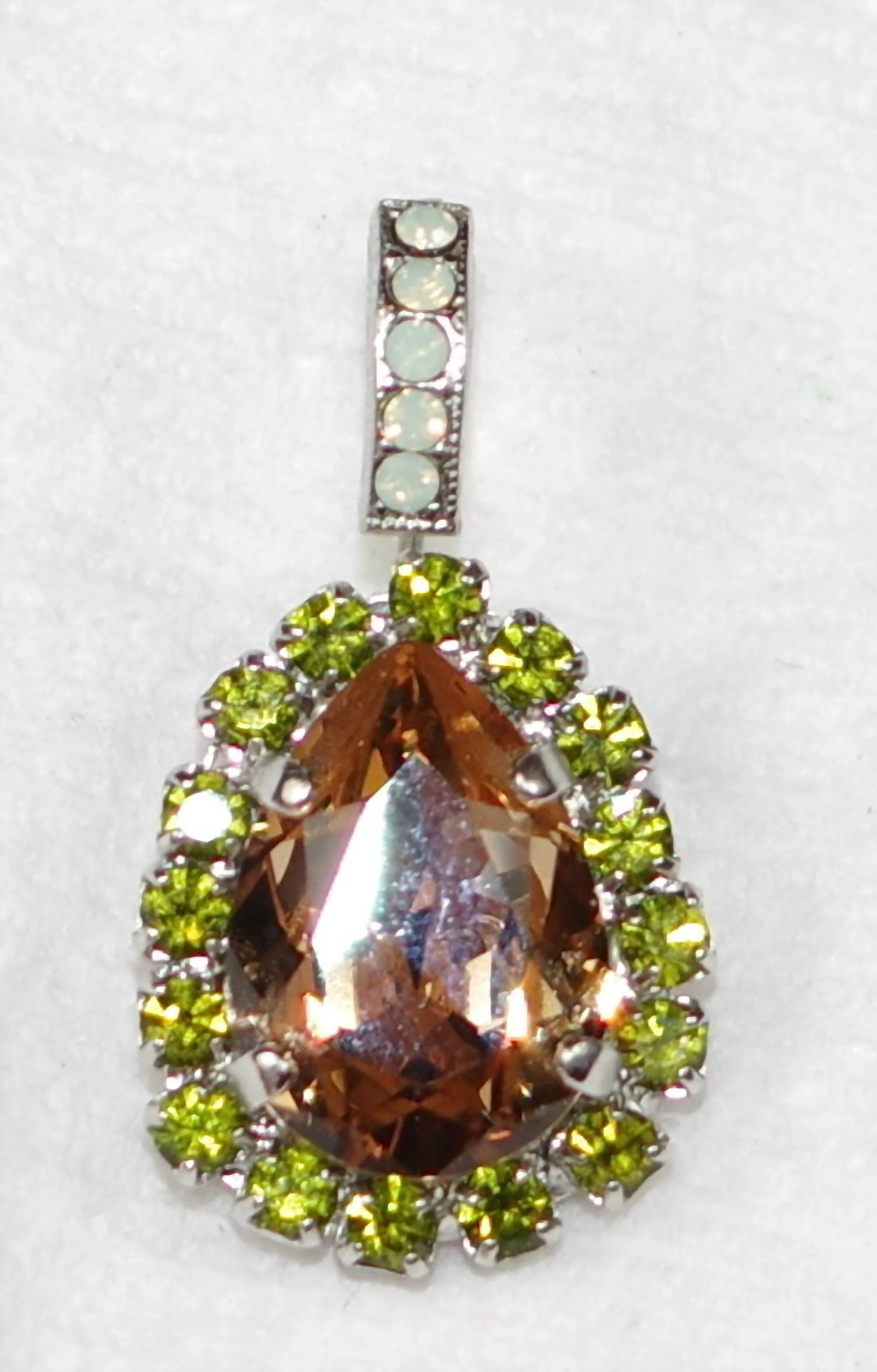 Women's Evergreen Earrings In Amber/ Green/ White