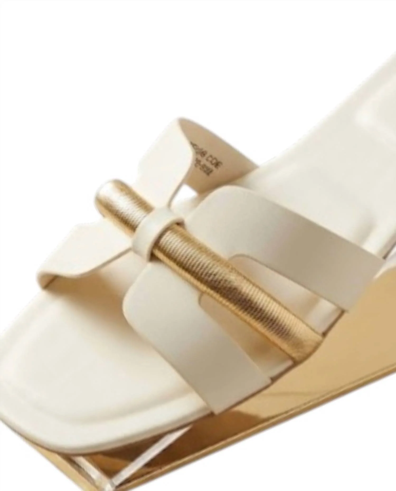 Women's Lux Day Out Sandal In Crème - Image 2