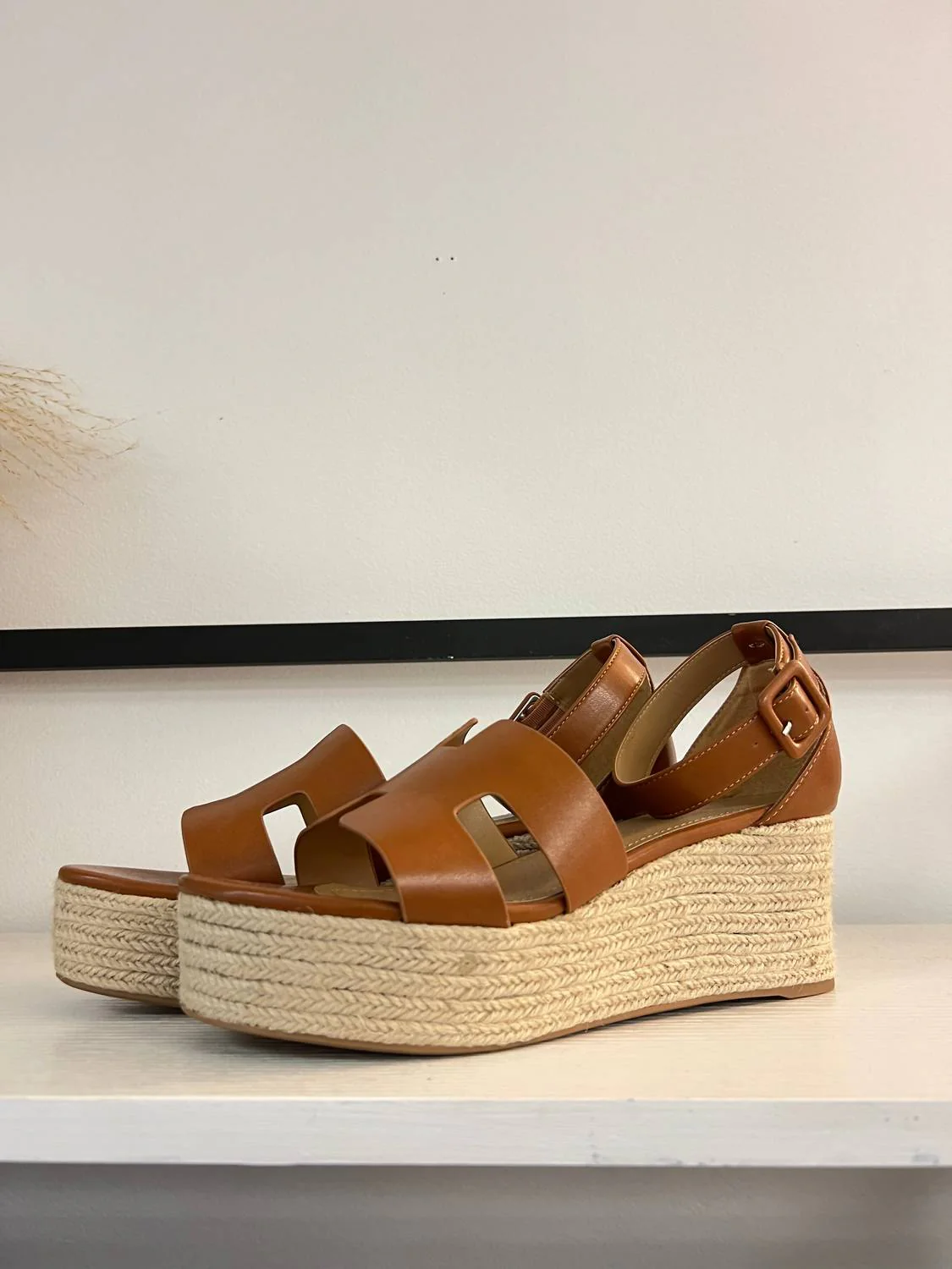 Women's Luxe Wedge Sandal In Mocha
