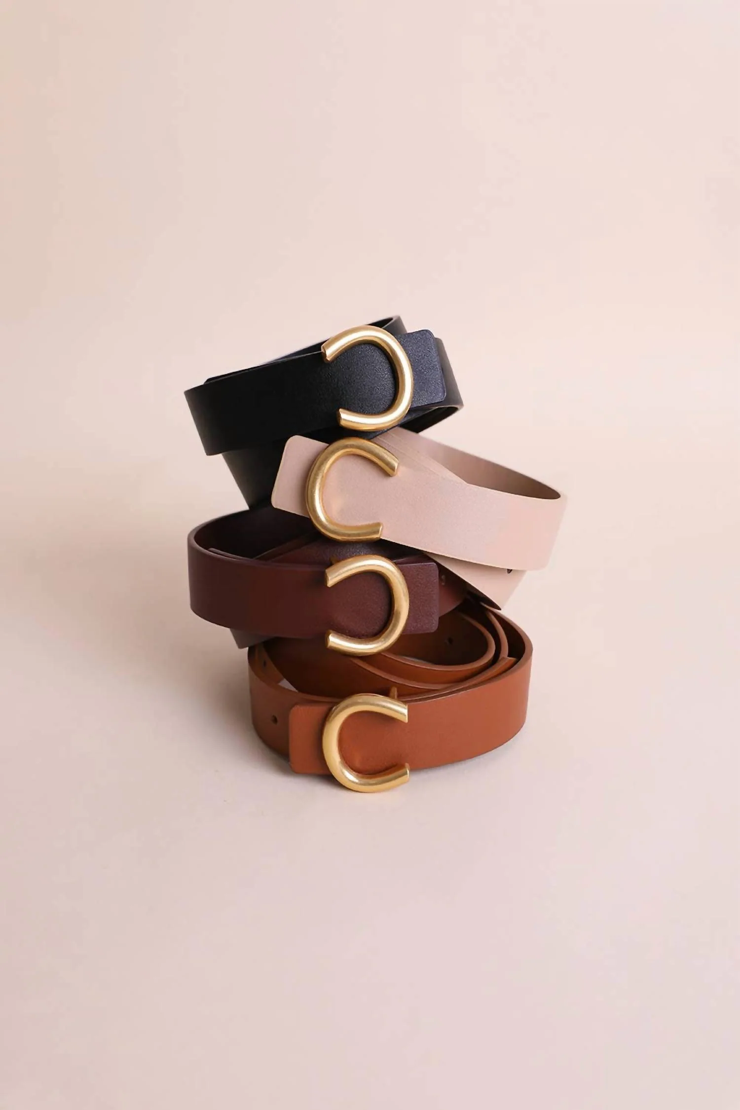 Women's Minimalist Leather Horseshoe Belt In Beige - Image 3