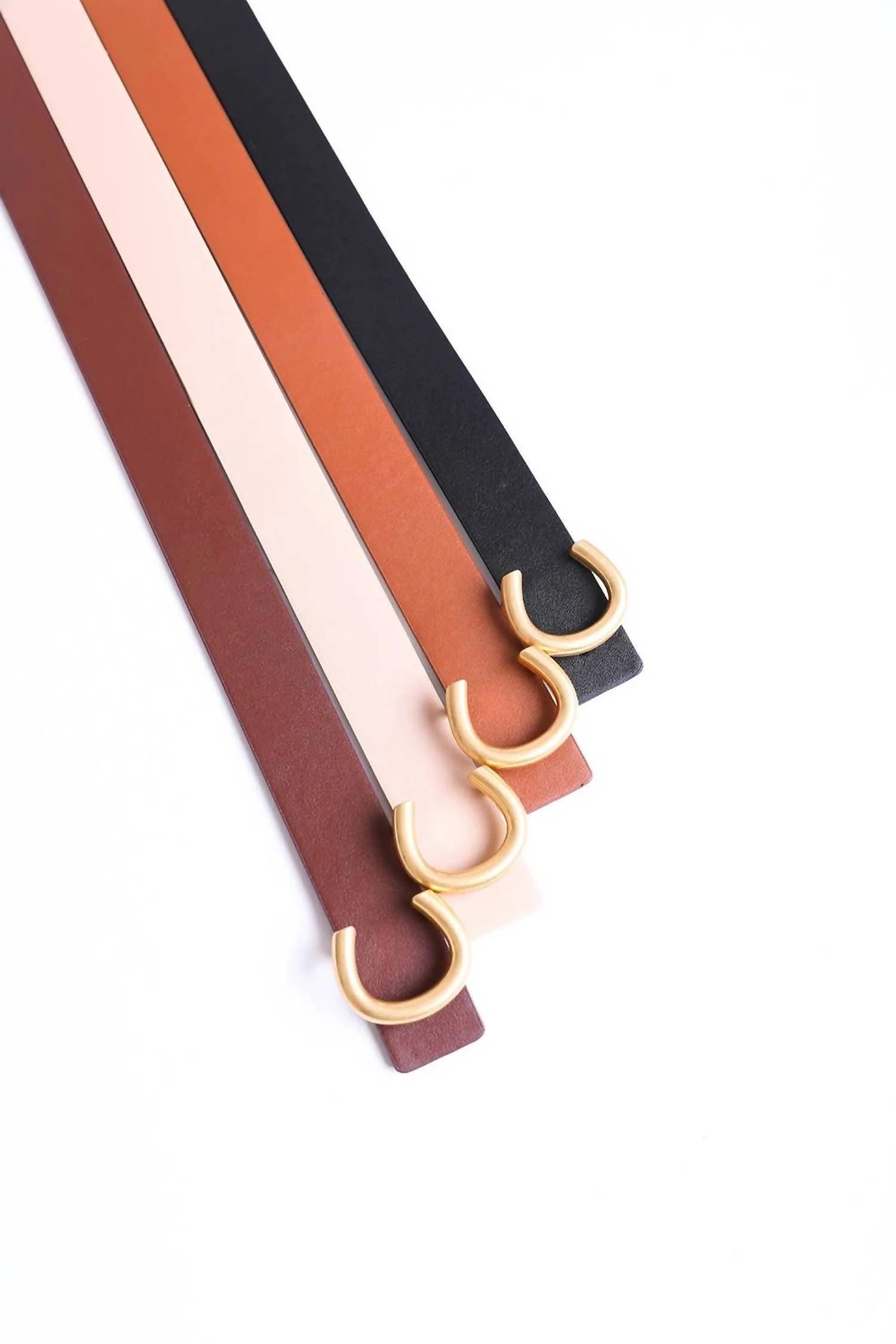 Women's Minimalist Leather Horseshoe Belt In Brown - Image 4