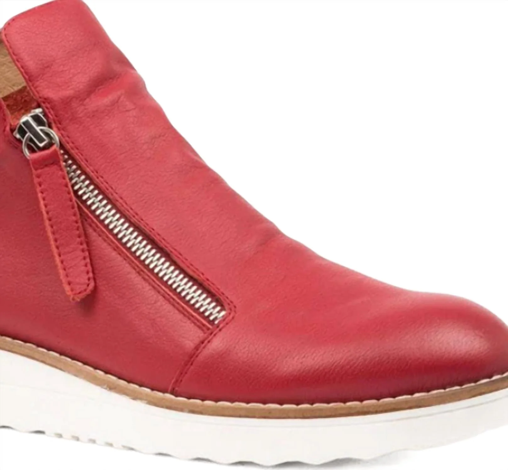 Women's Ohmy Sneaker In Pinot/ White Sole Leather - Image 2