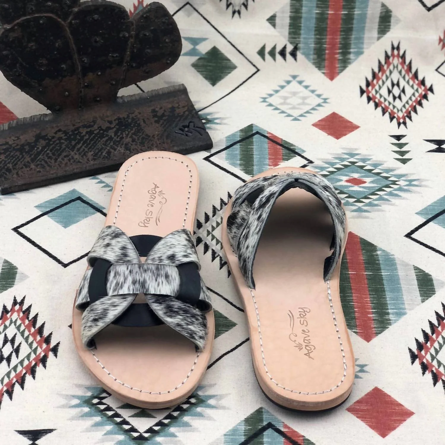 Women's Olivia Slides In Salt & Pepper - Image 2