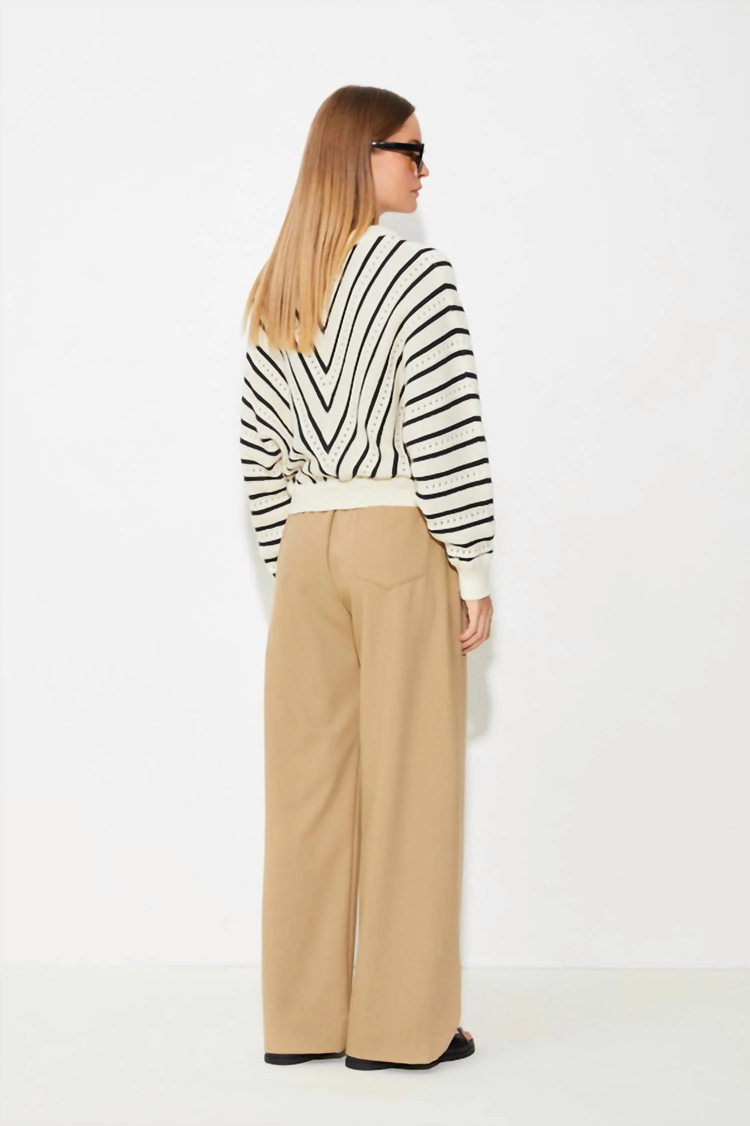 Women's Pheana Chevron Sweater In Ivory Black - Image 2