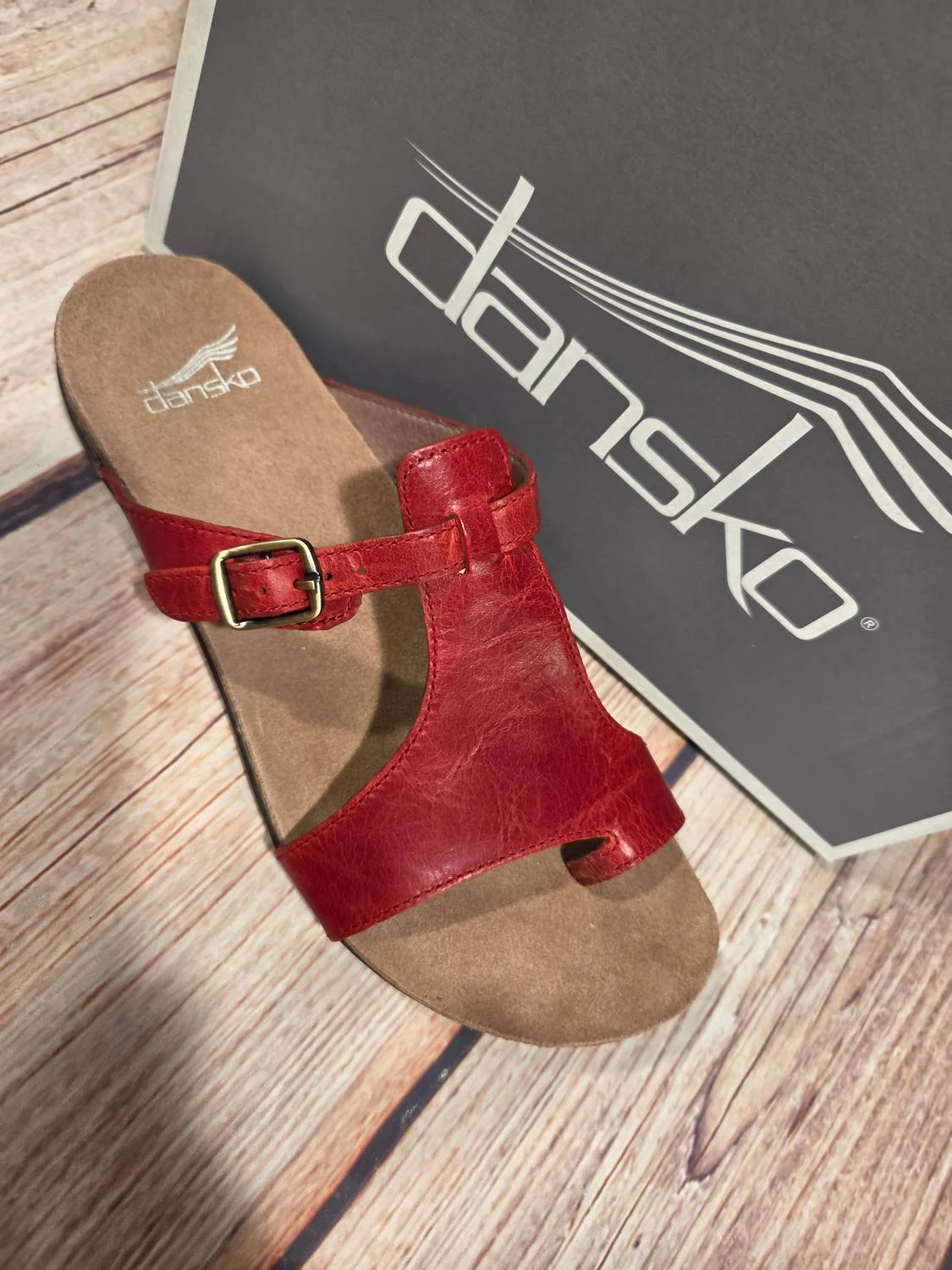 Women's Remi Toe Sandal In Red Waxy Burnished - Image 2