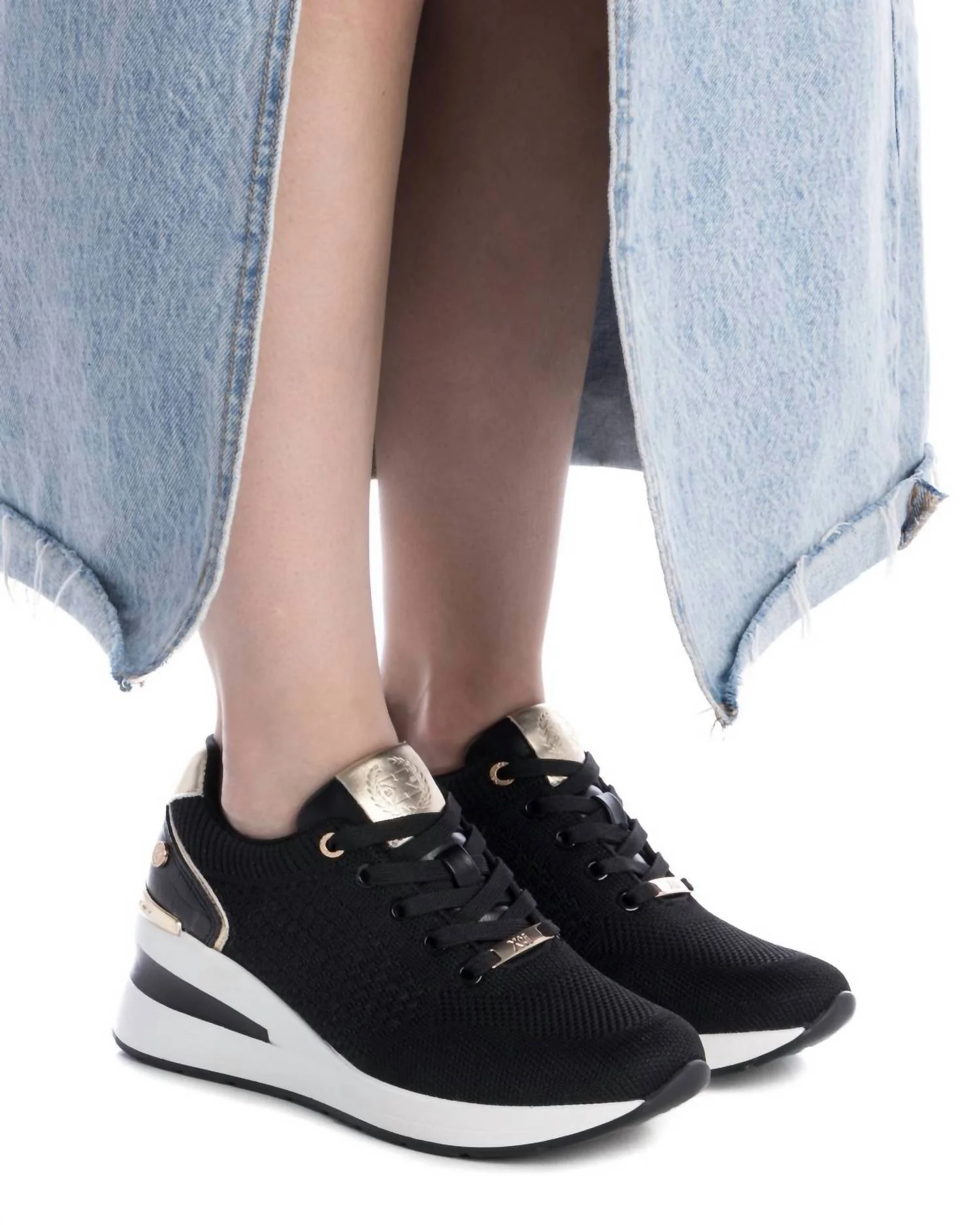 Women's Wedge Comfort Sneakers In Black - Image 5