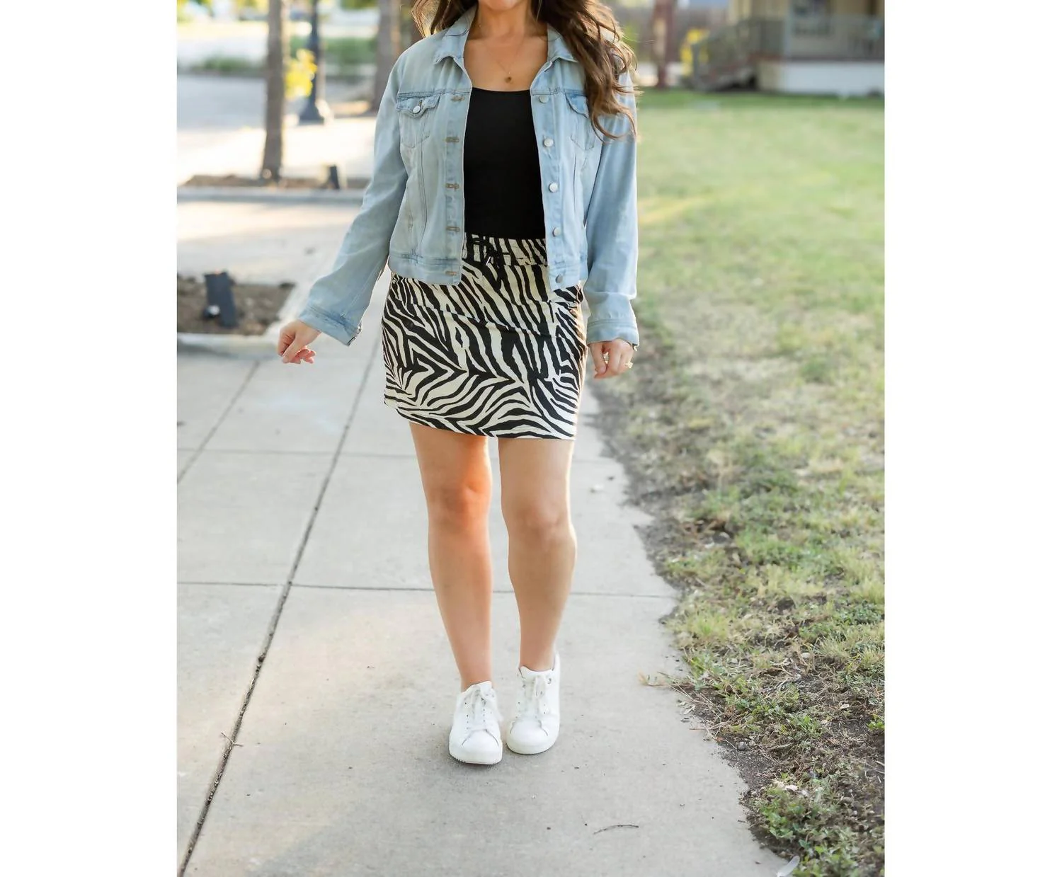 Women's Zoe Jogger Skirt In Zebra Print - Image 4