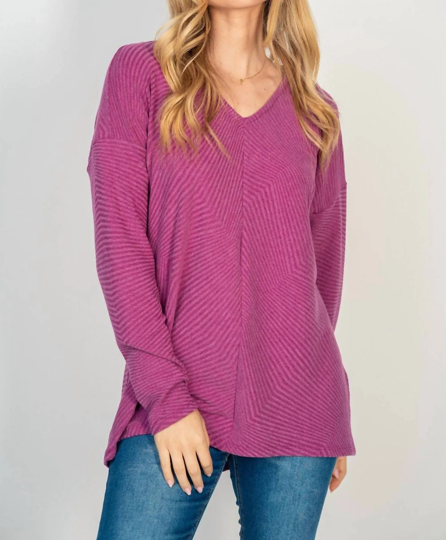 Zig Zag Knit V-Neck Top In Magenta